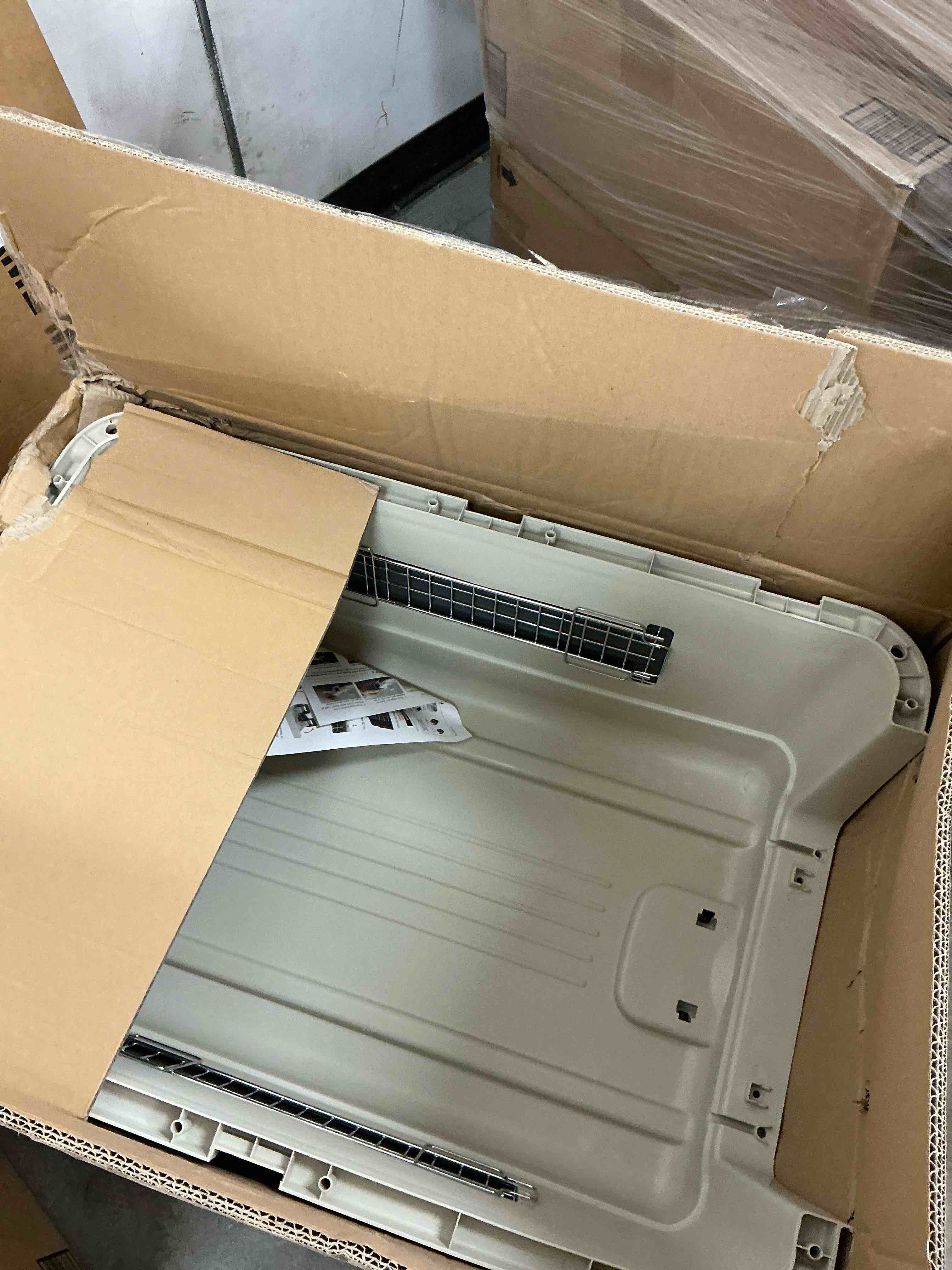 https://s3.amazonaws.com/lotting-images-prod/EmanualPiazza/TEA3576040_1756142847514.jpeg