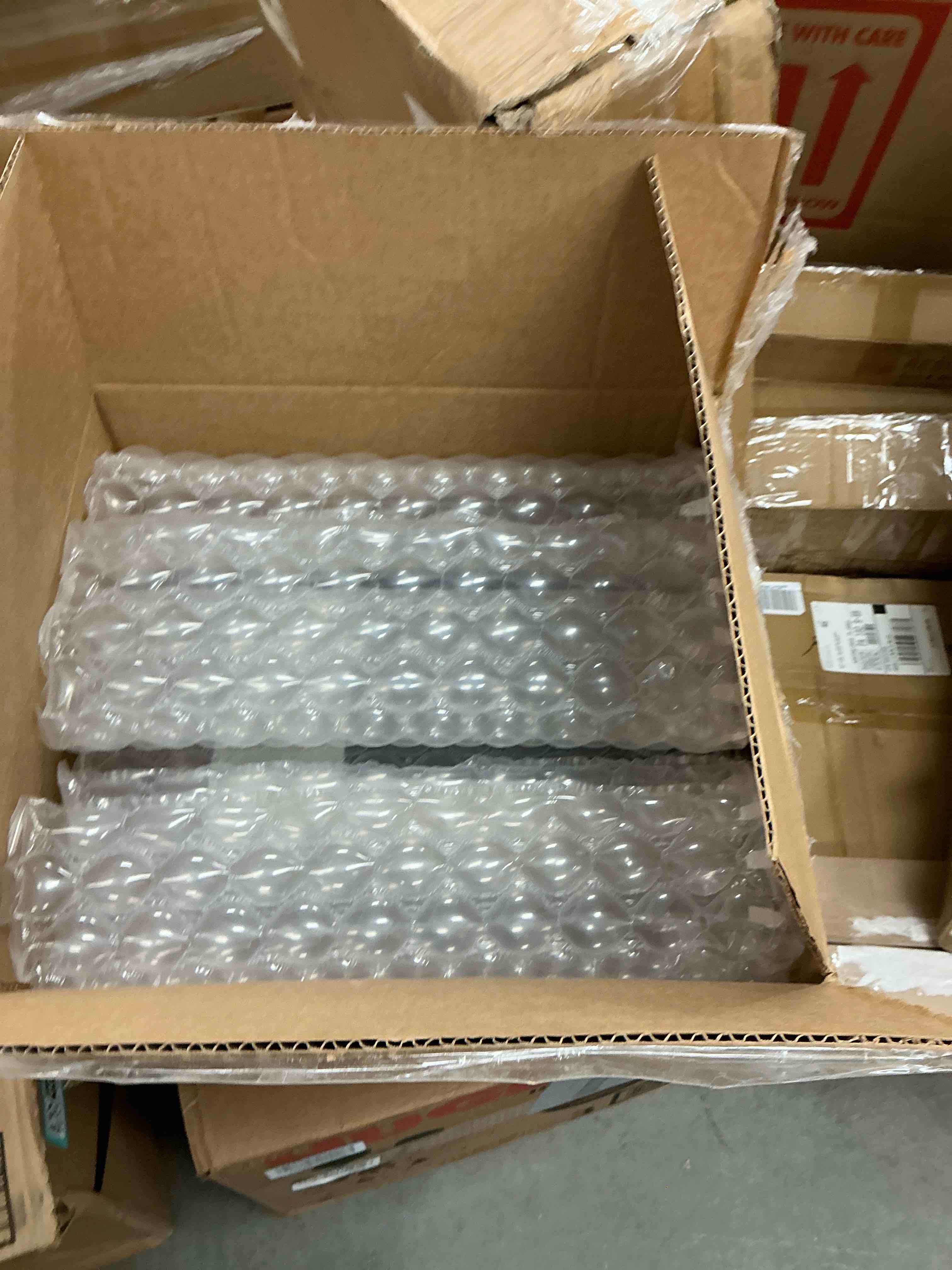 https://s3.amazonaws.com/lotting-images-prod/EmanualPiazza/TEA3576044_1756142636249.jpeg