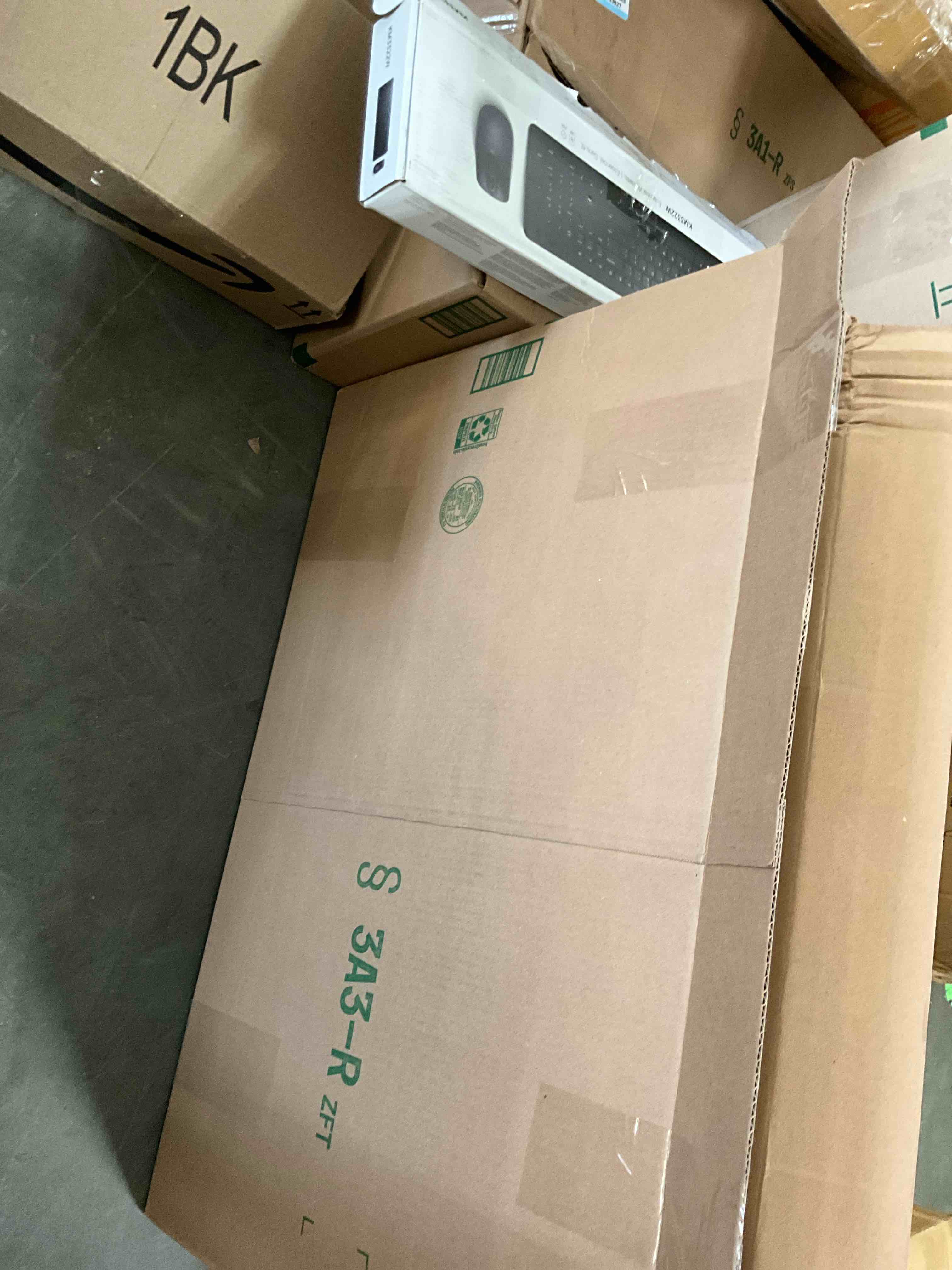 https://s3.amazonaws.com/lotting-images-prod/EmanualPiazza/TEA3576086_1756149078019.jpeg