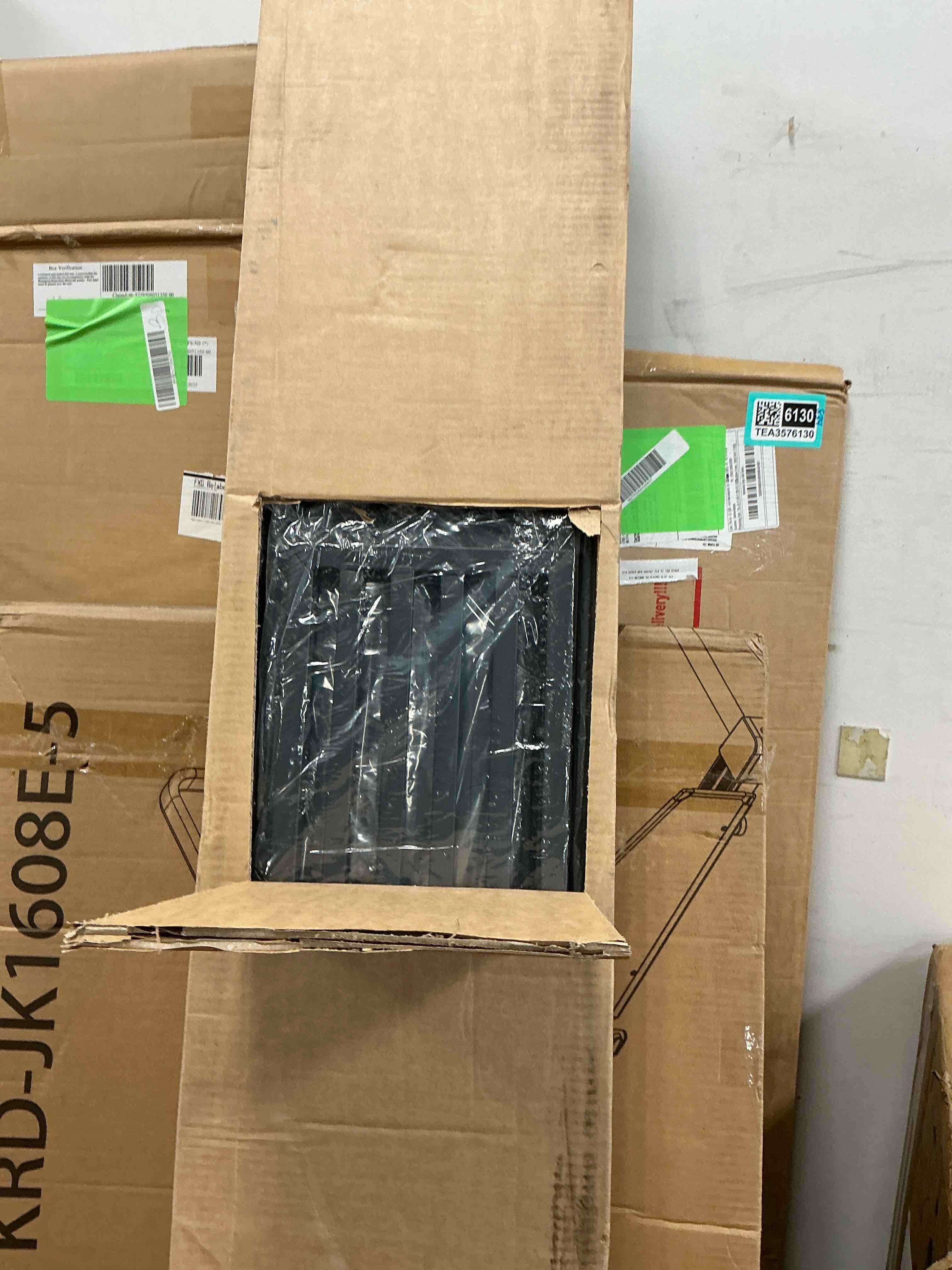 https://s3.amazonaws.com/lotting-images-prod/EmanualPiazza/TEA3576120_1756312452200.jpeg