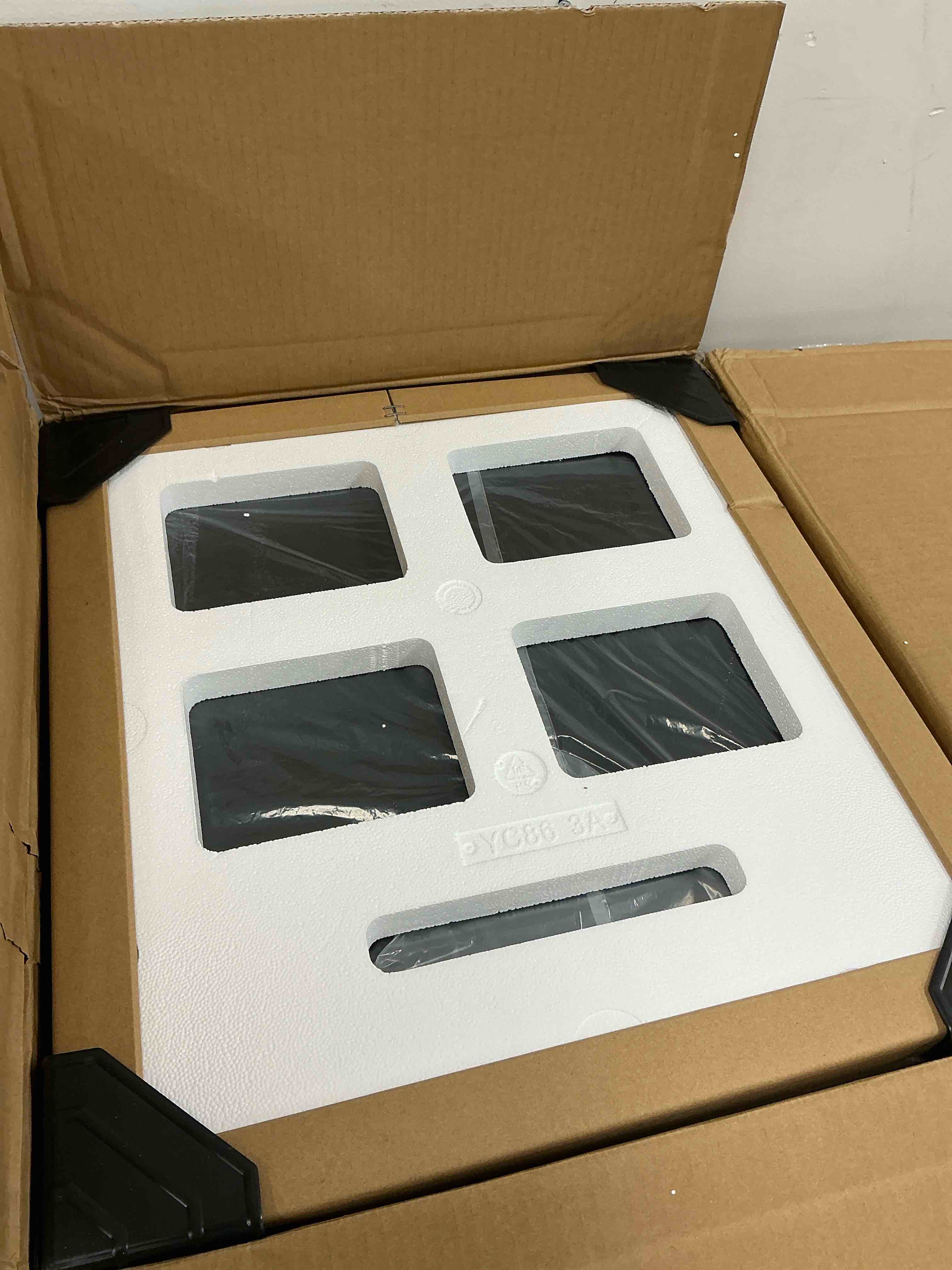 https://s3.amazonaws.com/lotting-images-prod/EmanualPiazza/TEA3576124_1756311524053.jpeg