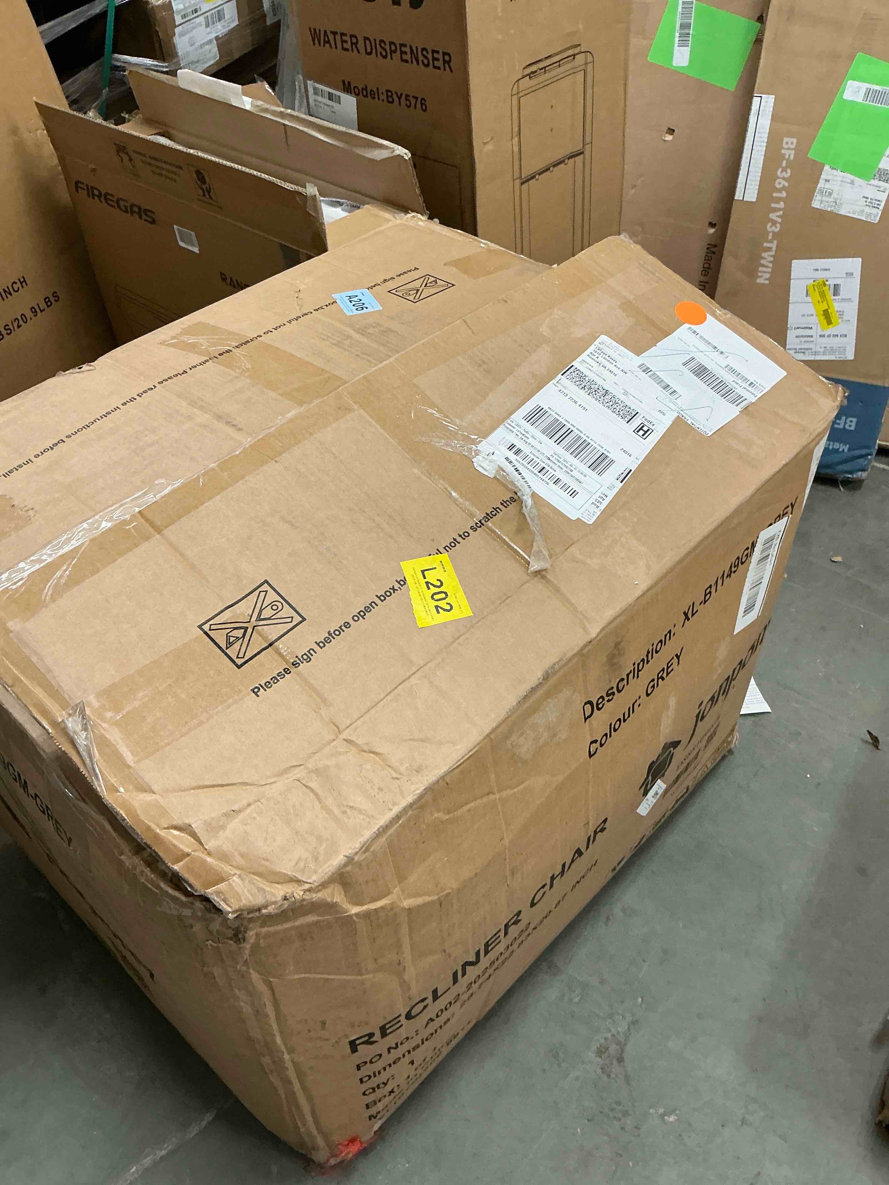 https://s3.amazonaws.com/lotting-images-prod/EmanualPiazza/TEA3576128_1756310802207.jpeg