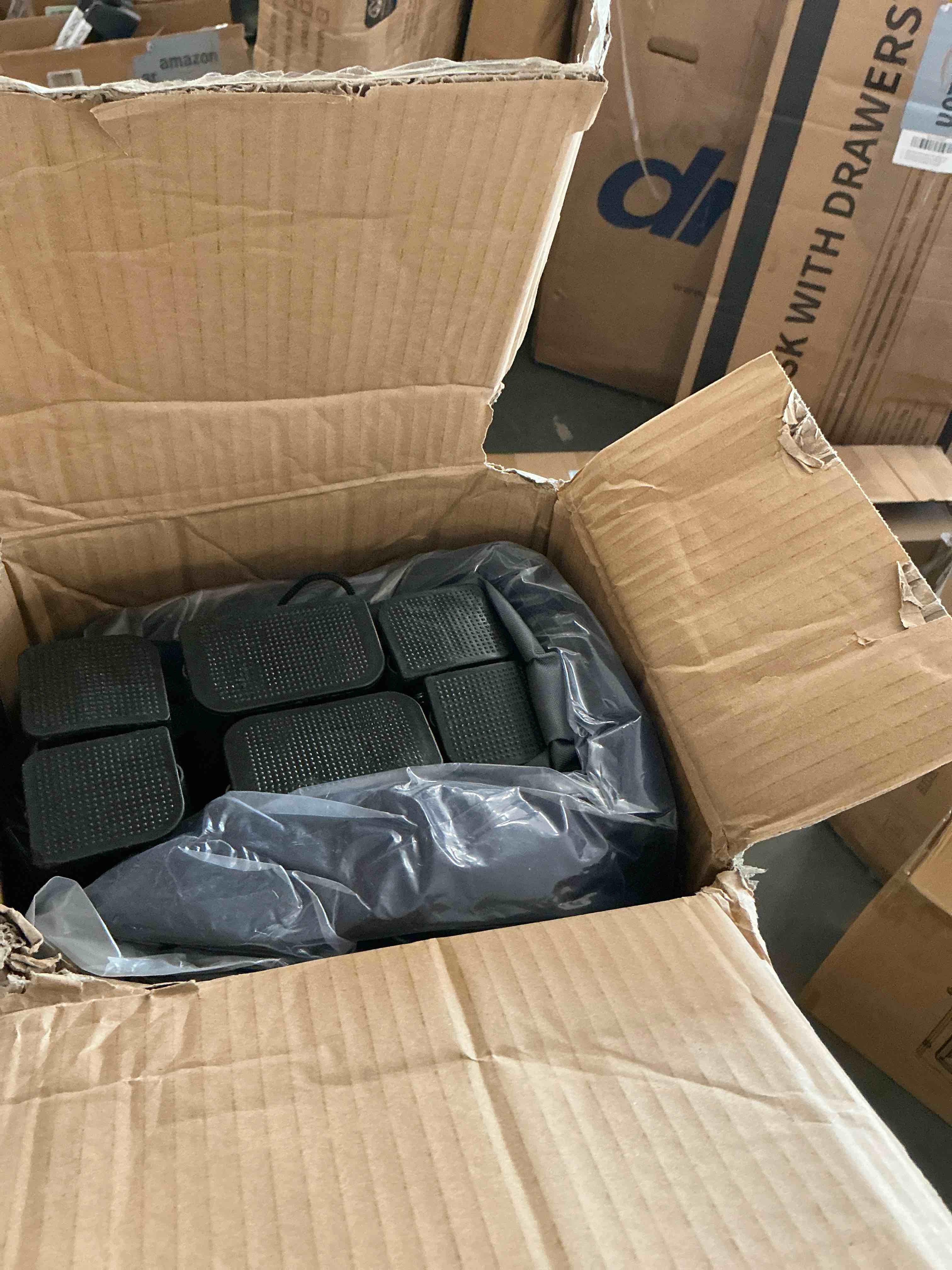 https://s3.amazonaws.com/lotting-images-prod/EmanualPiazza/TEA3576207_1756902929356.jpeg