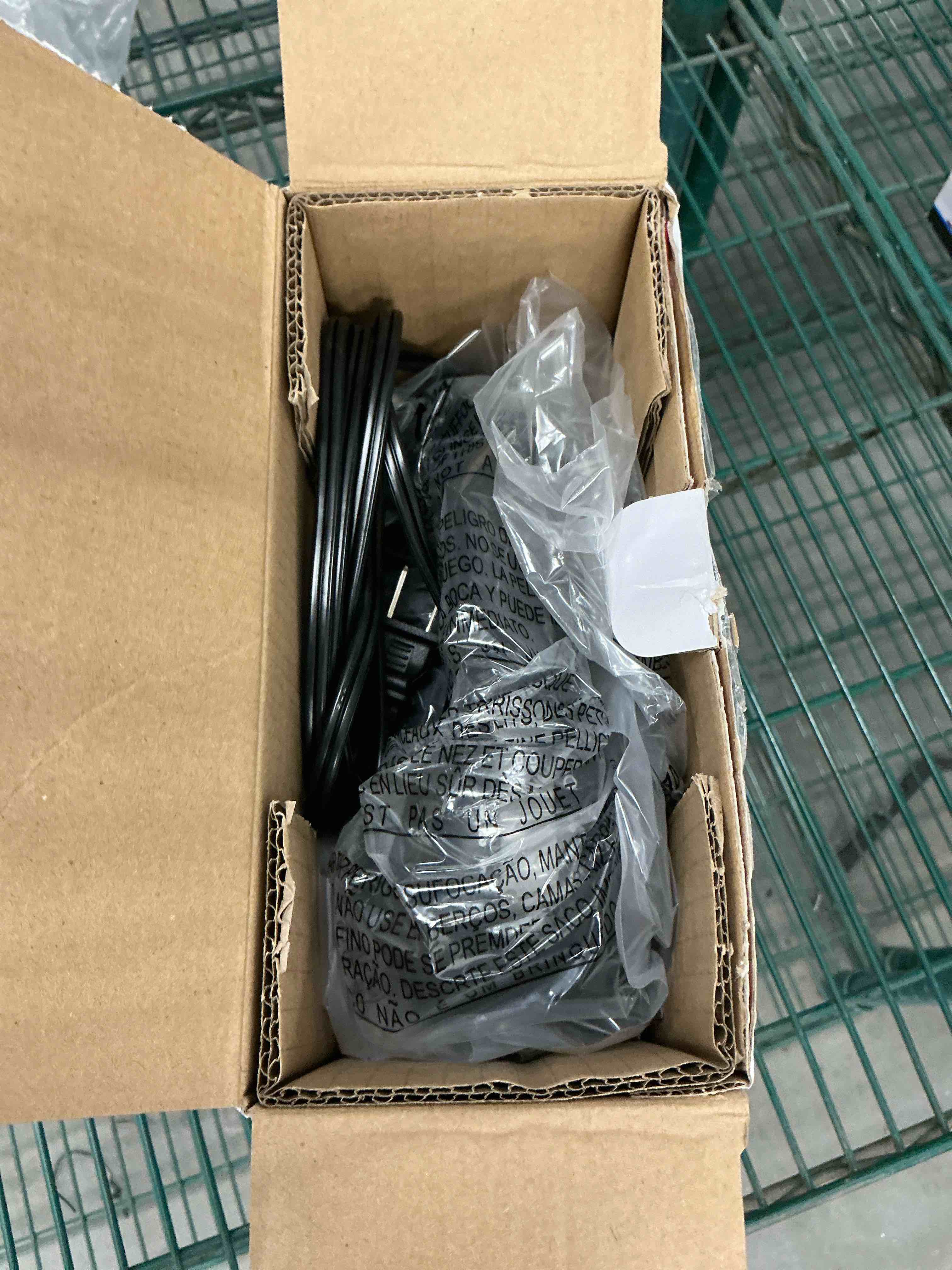https://s3.amazonaws.com/lotting-images-prod/EmanualPiazza/TEA3576302_1757000043864.jpeg