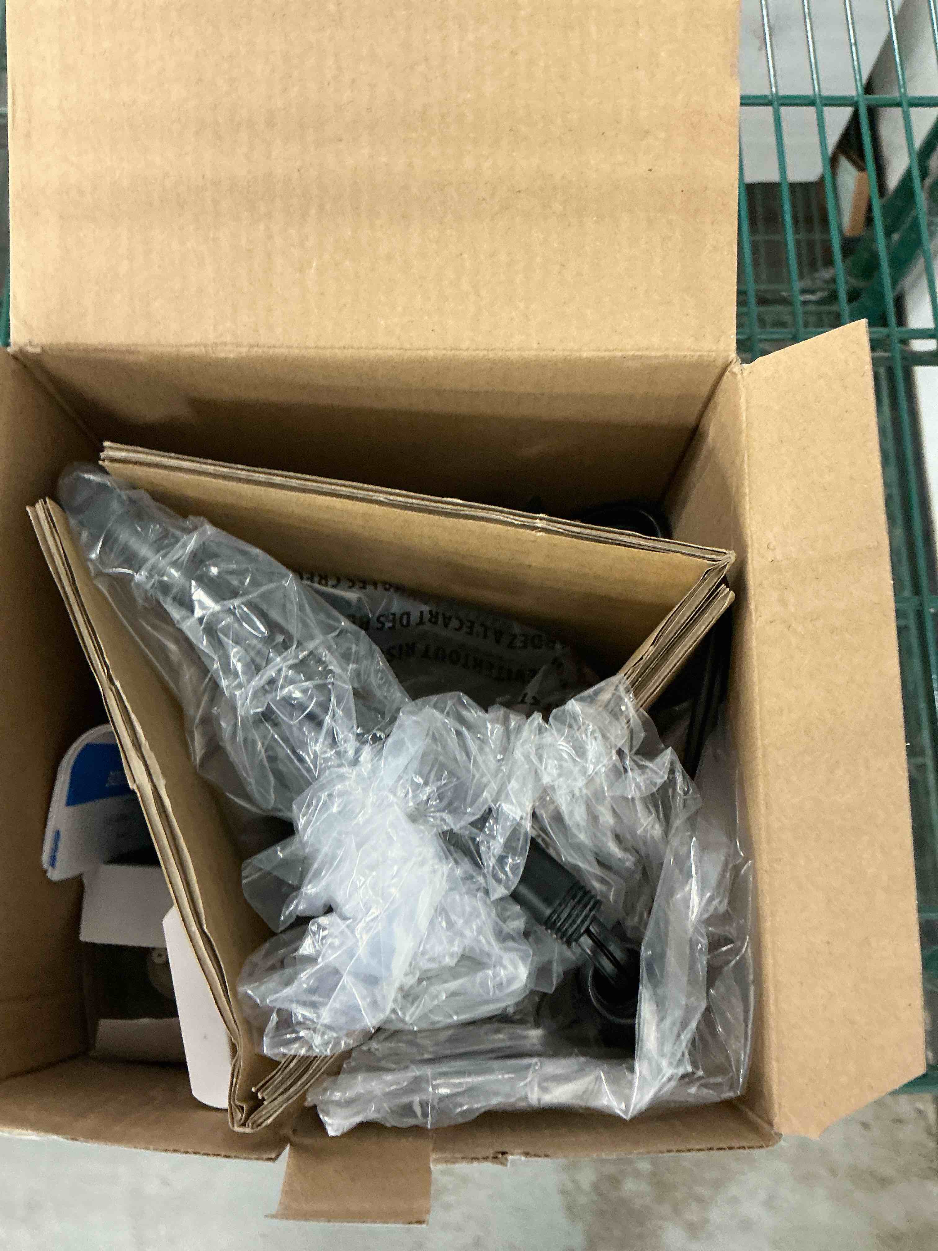 https://s3.amazonaws.com/lotting-images-prod/EmanualPiazza/TEA3576312_1756999001225.jpeg