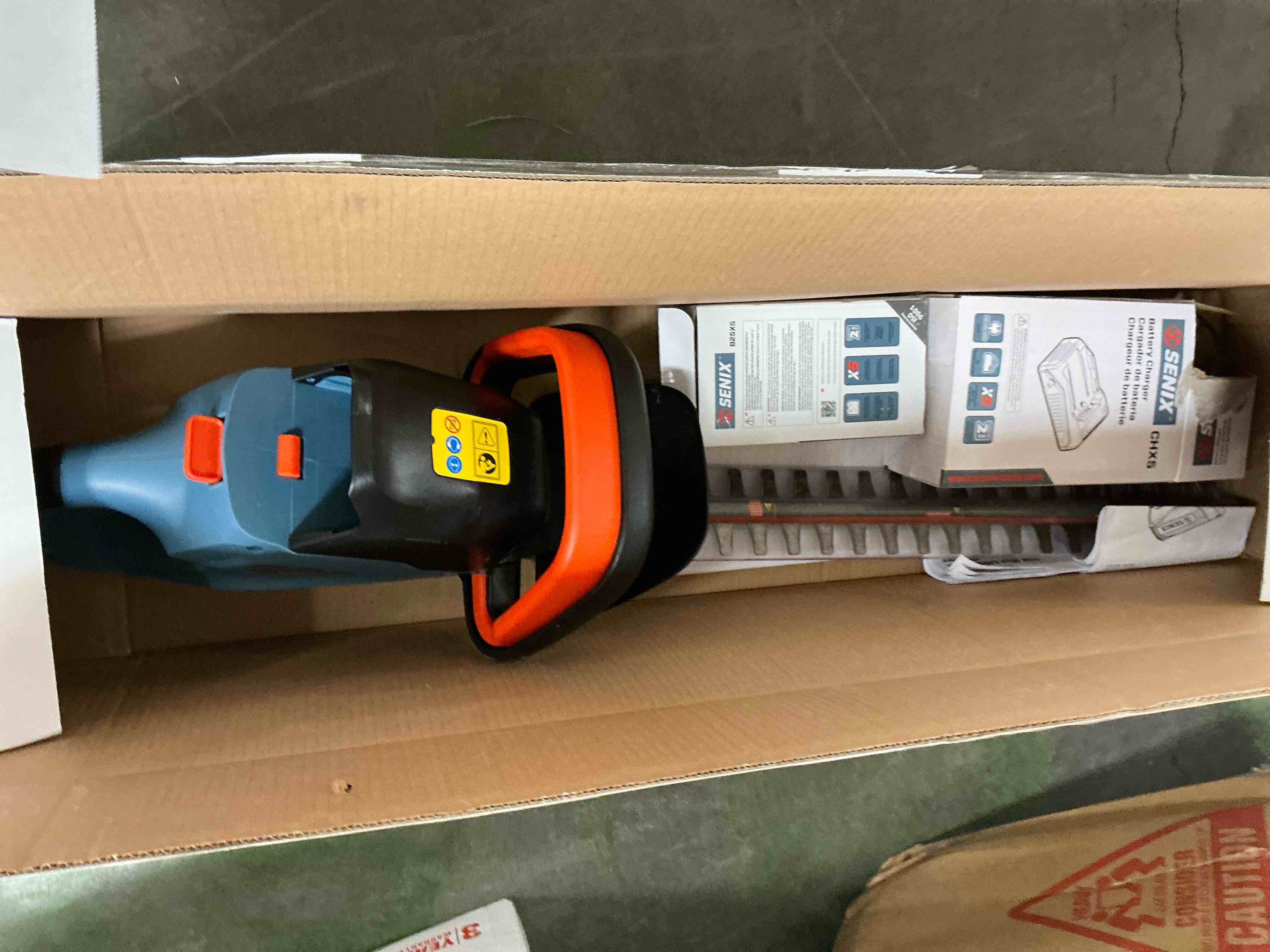 https://s3.amazonaws.com/lotting-images-prod/EmanualPiazza/TEA3576573_1757597972880.jpeg