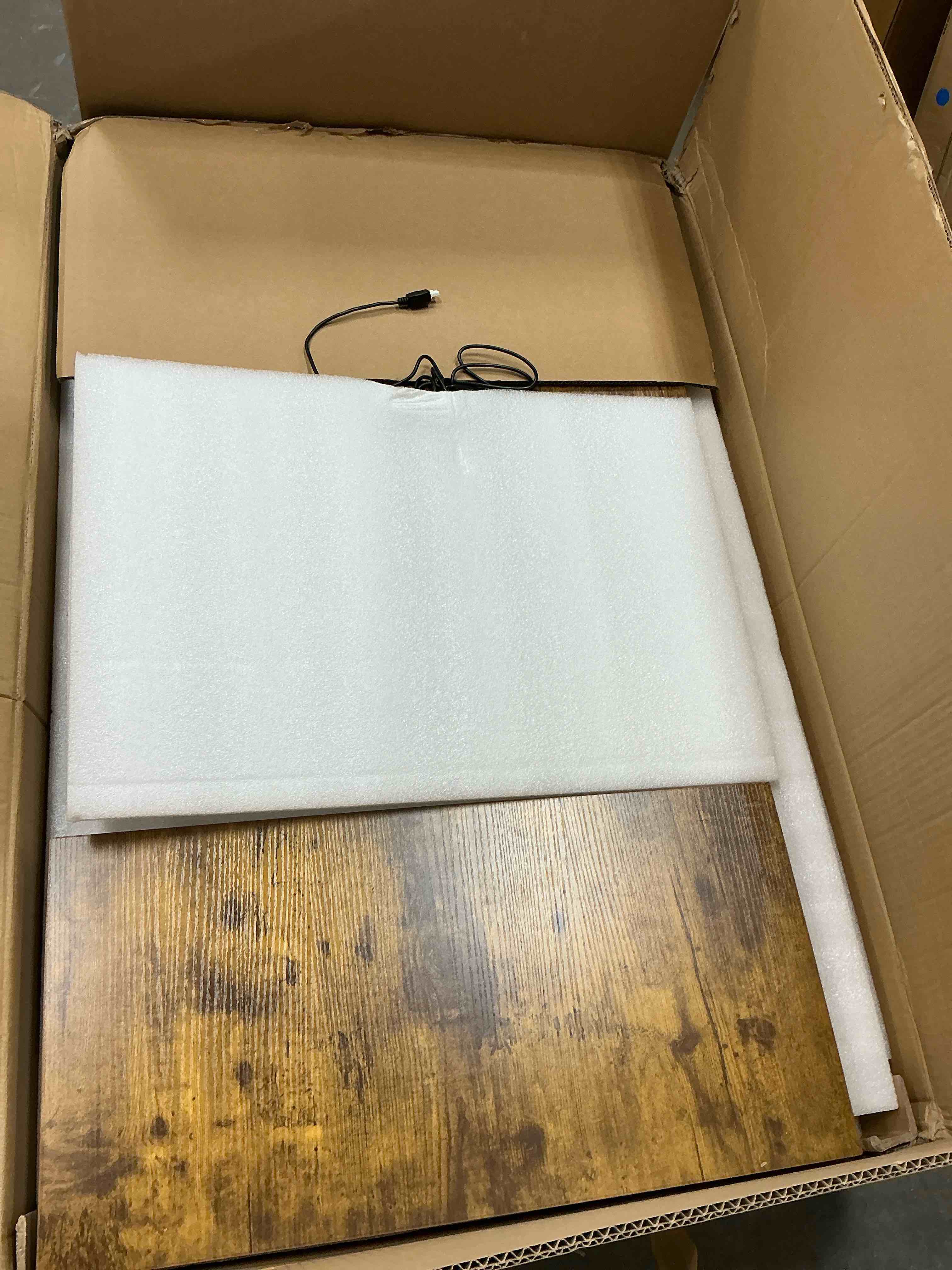 https://s3.amazonaws.com/lotting-images-prod/EmanualPiazza/TEA3576781_1757705239055.jpeg
