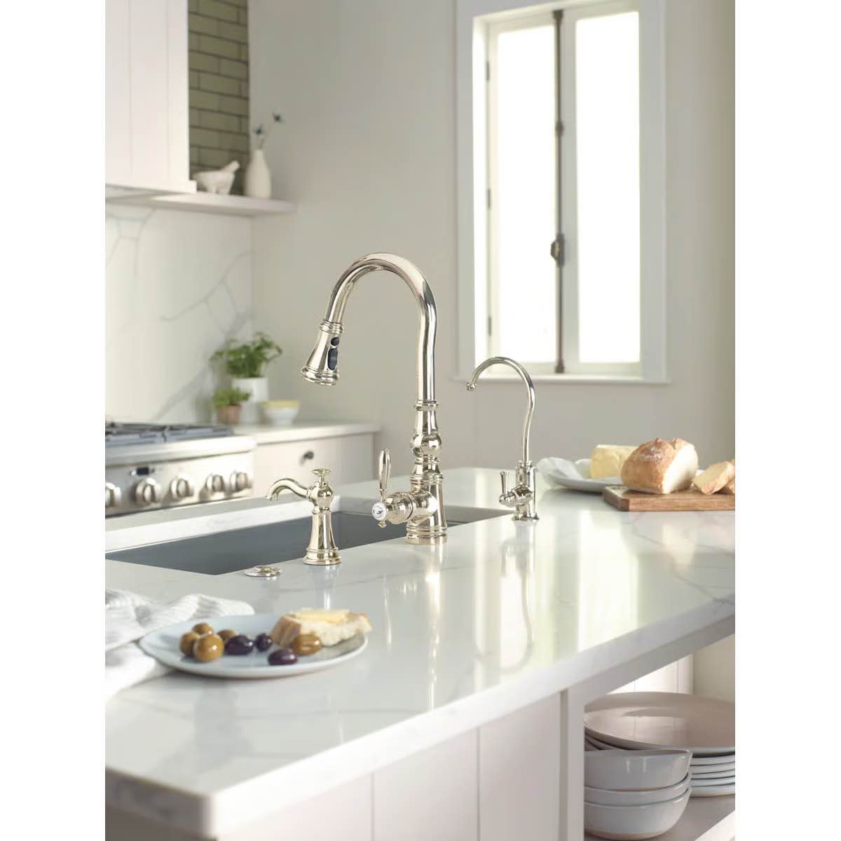 Moen Weymouth One-Handle Pull Down Single Handle Kitchen Faucet with Power Boost