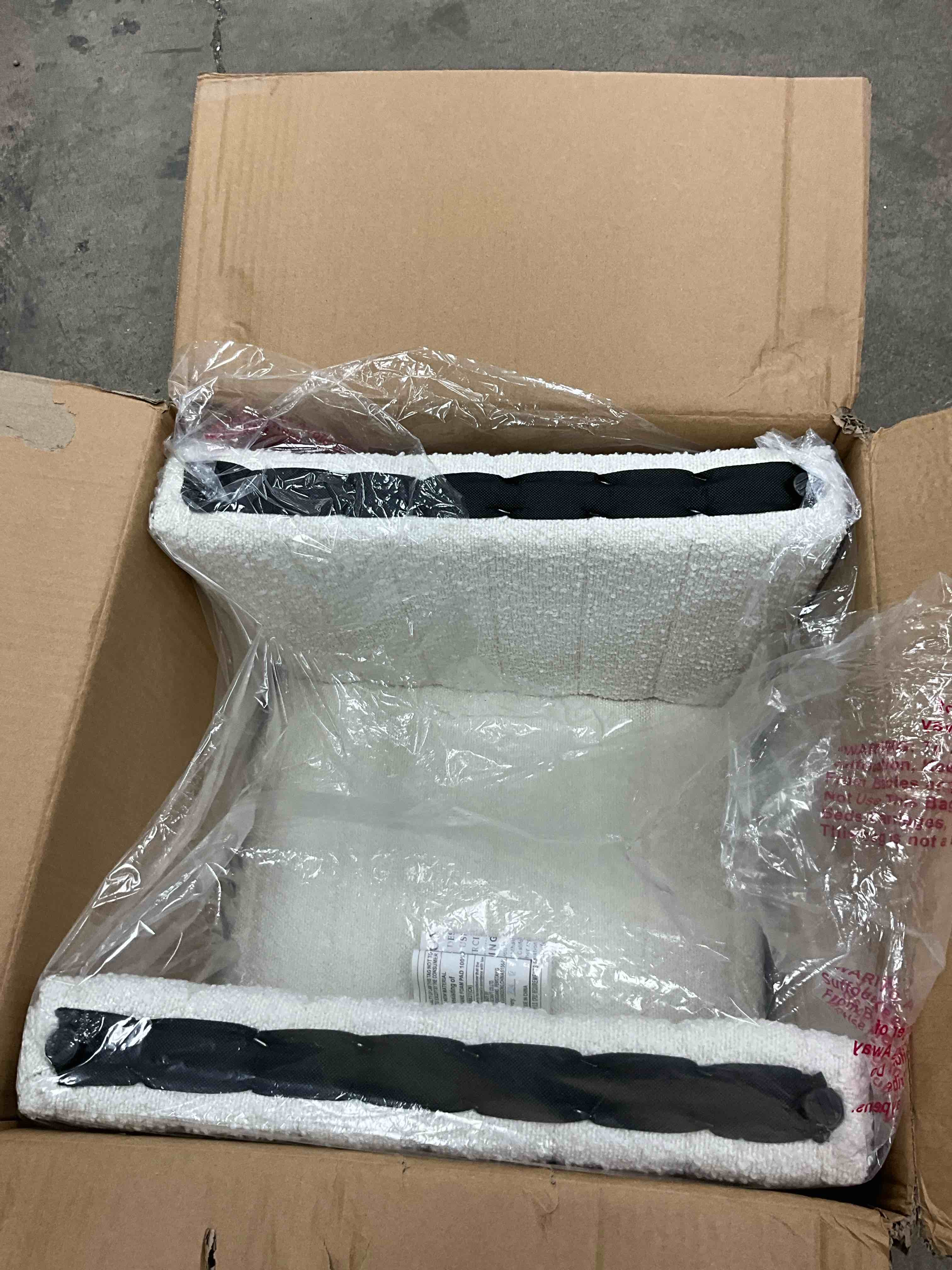 https://s3.amazonaws.com/lotting-images-prod/EmanualPiazza/TEA3577140_1758229225443.jpeg