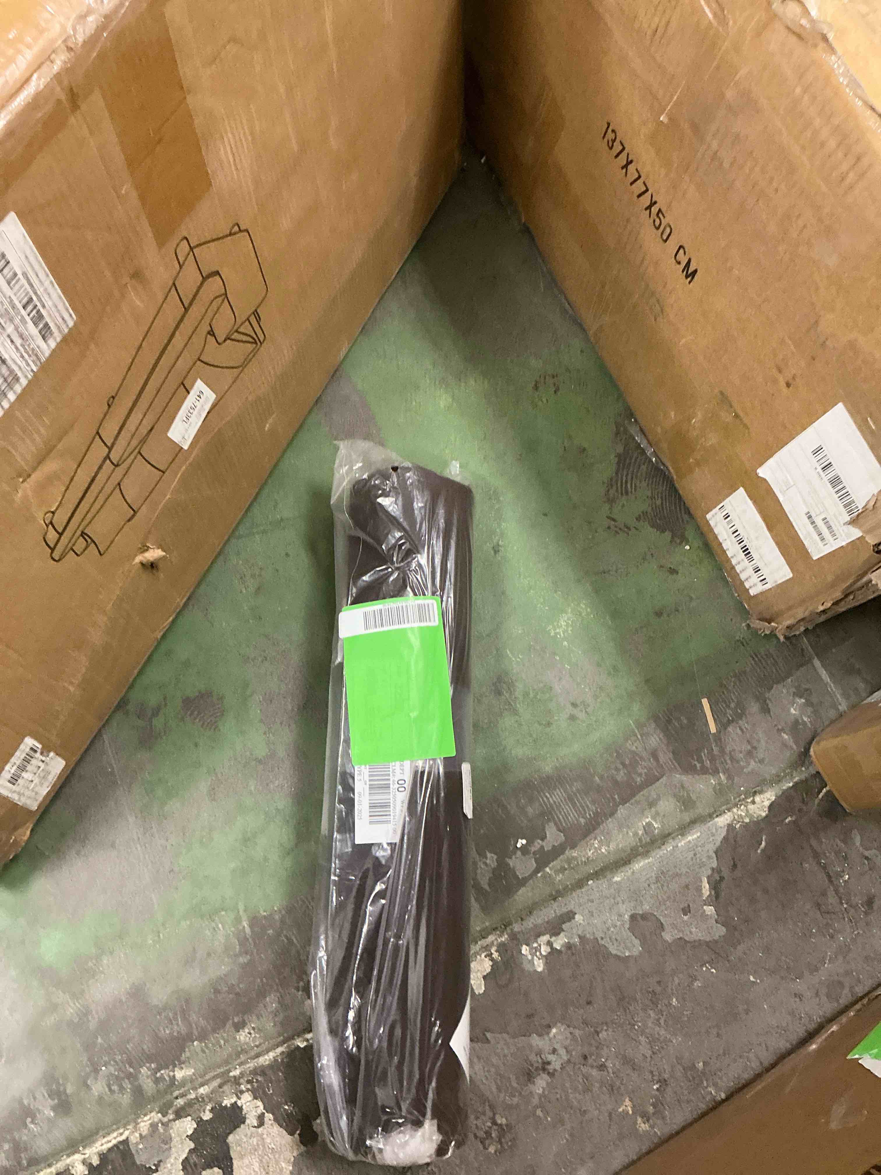 https://s3.amazonaws.com/lotting-images-prod/EmanualPiazza/TEA3577186_1758374158003.jpeg