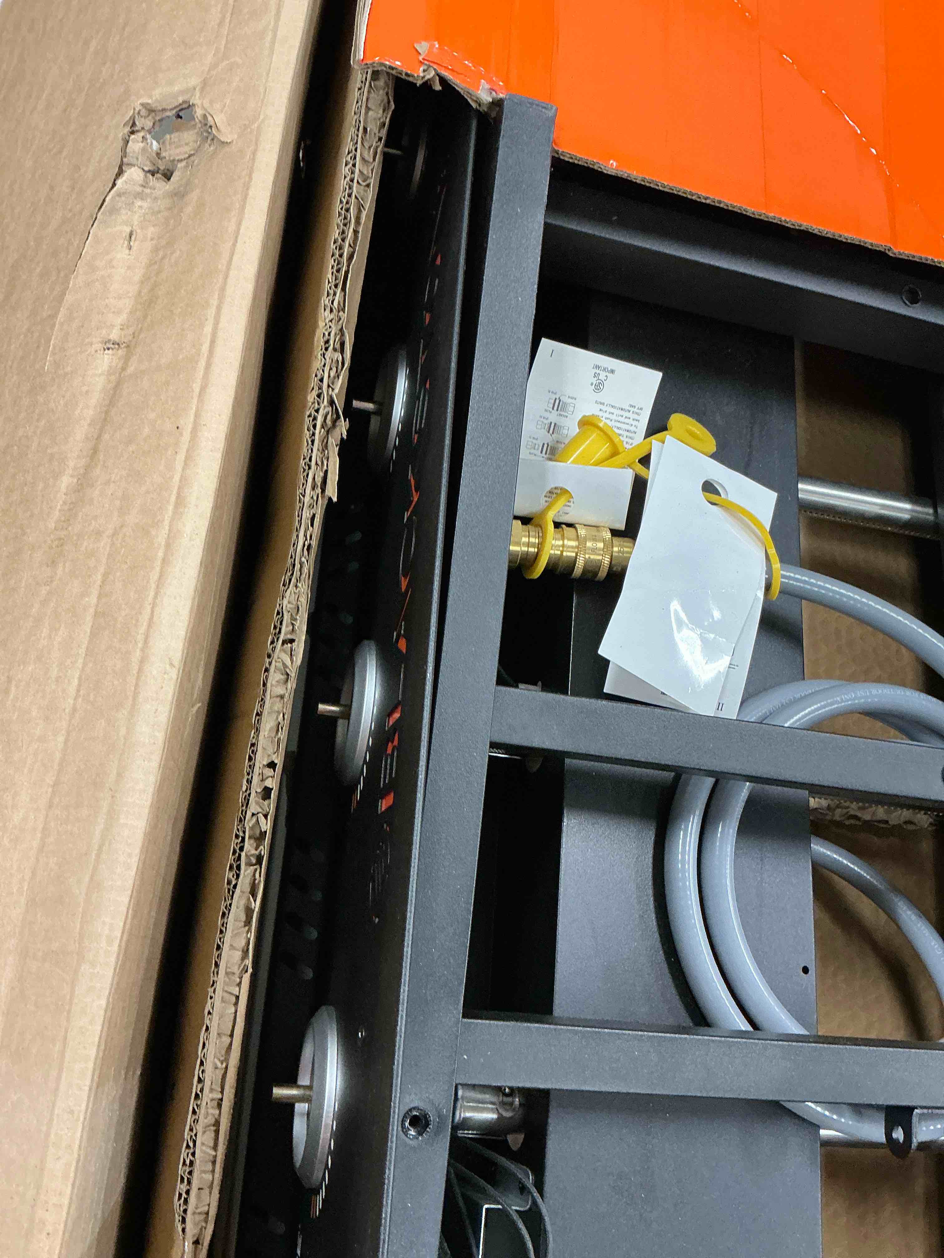 https://s3.amazonaws.com/lotting-images-prod/EmanualPiazza/TEA3577313_1758551789498.jpeg