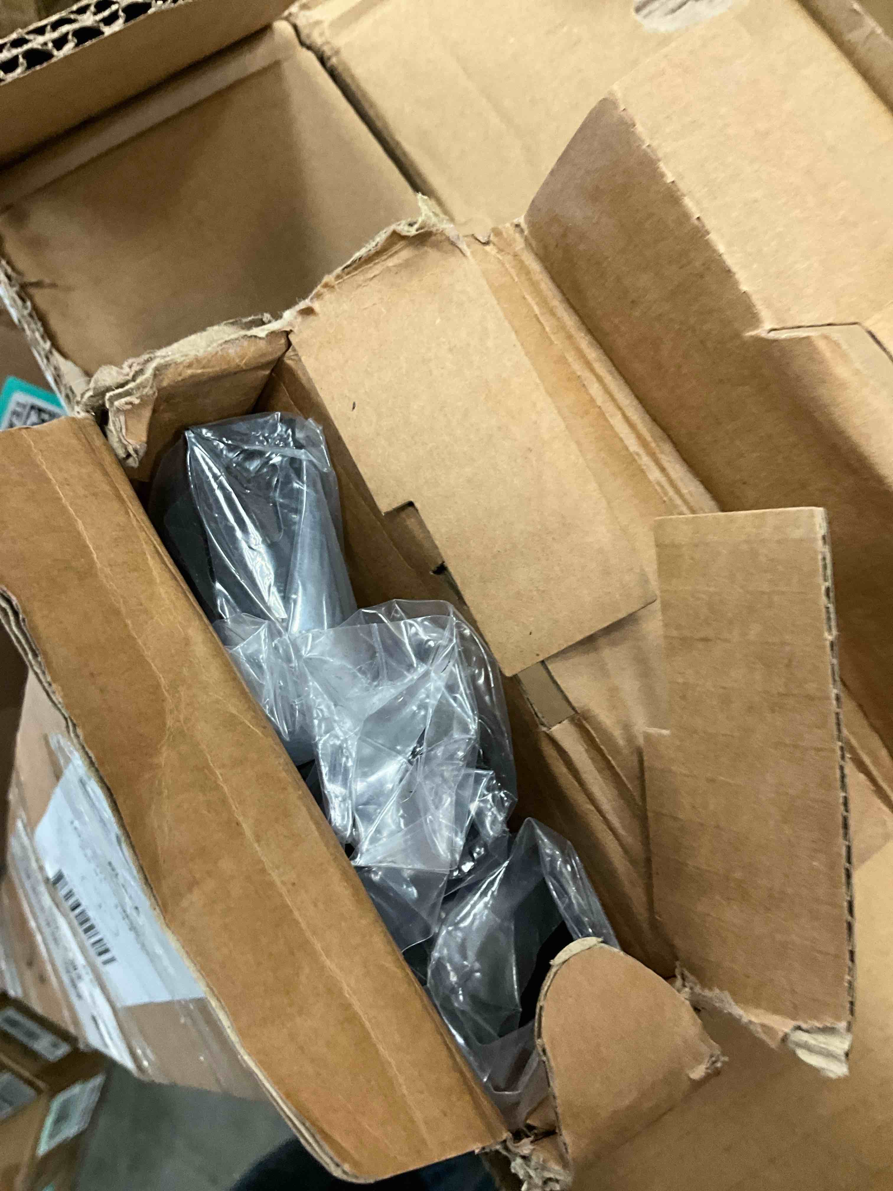 https://s3.amazonaws.com/lotting-images-prod/EmanualPiazza/TEA3577732_1758982409152.jpeg