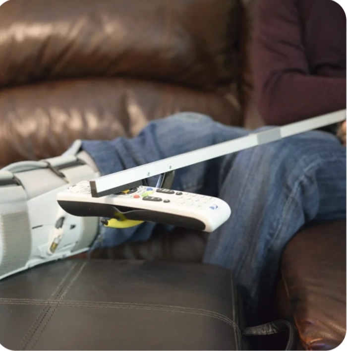 Cubii Health Lightweight 26" Easy-to-Use Reacher Grabber Tool, Aluminum, (2 Pack)