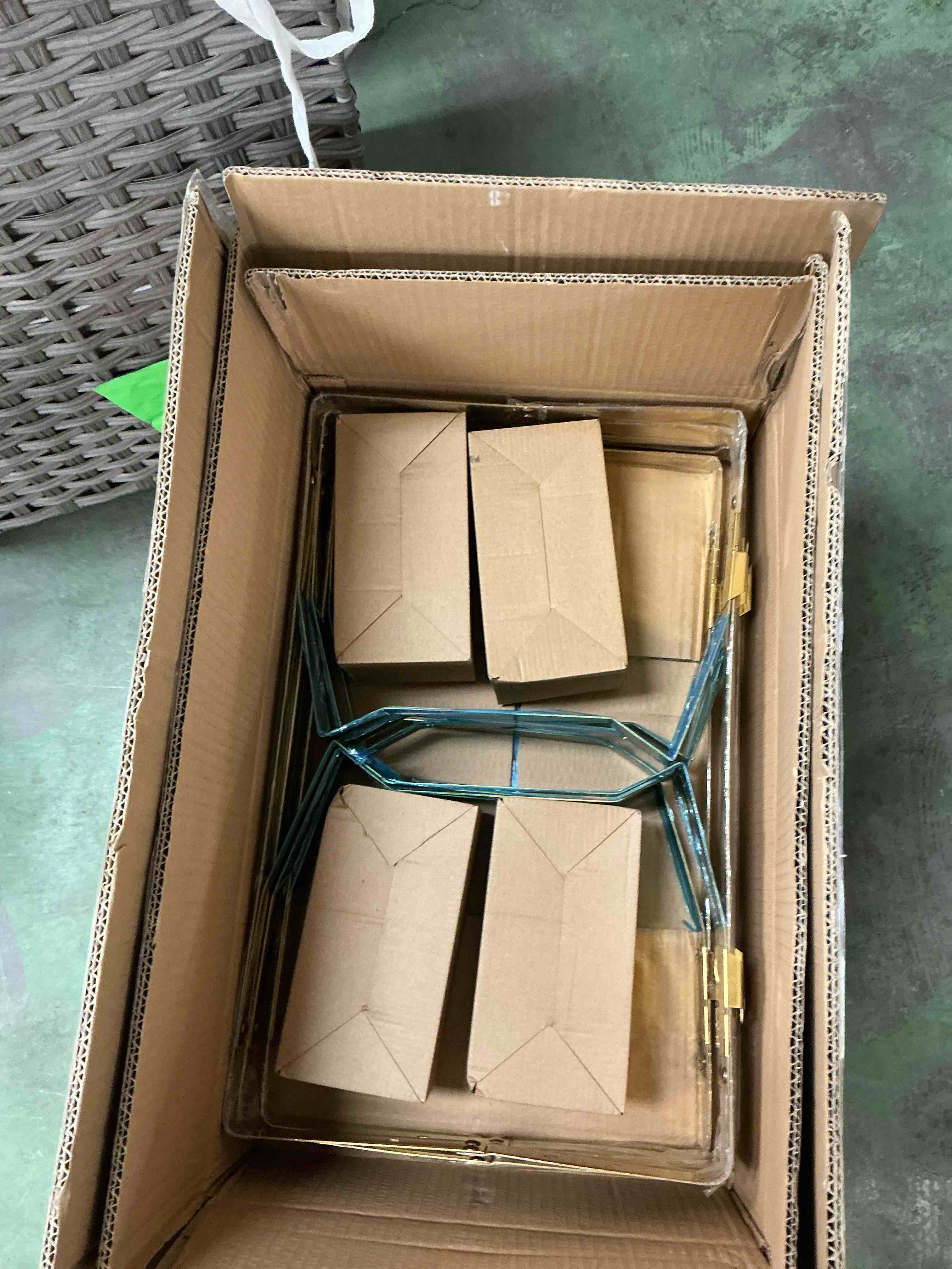https://s3.amazonaws.com/lotting-images-prod/EmanualPiazza/TEA3578179_1760034127972.jpeg