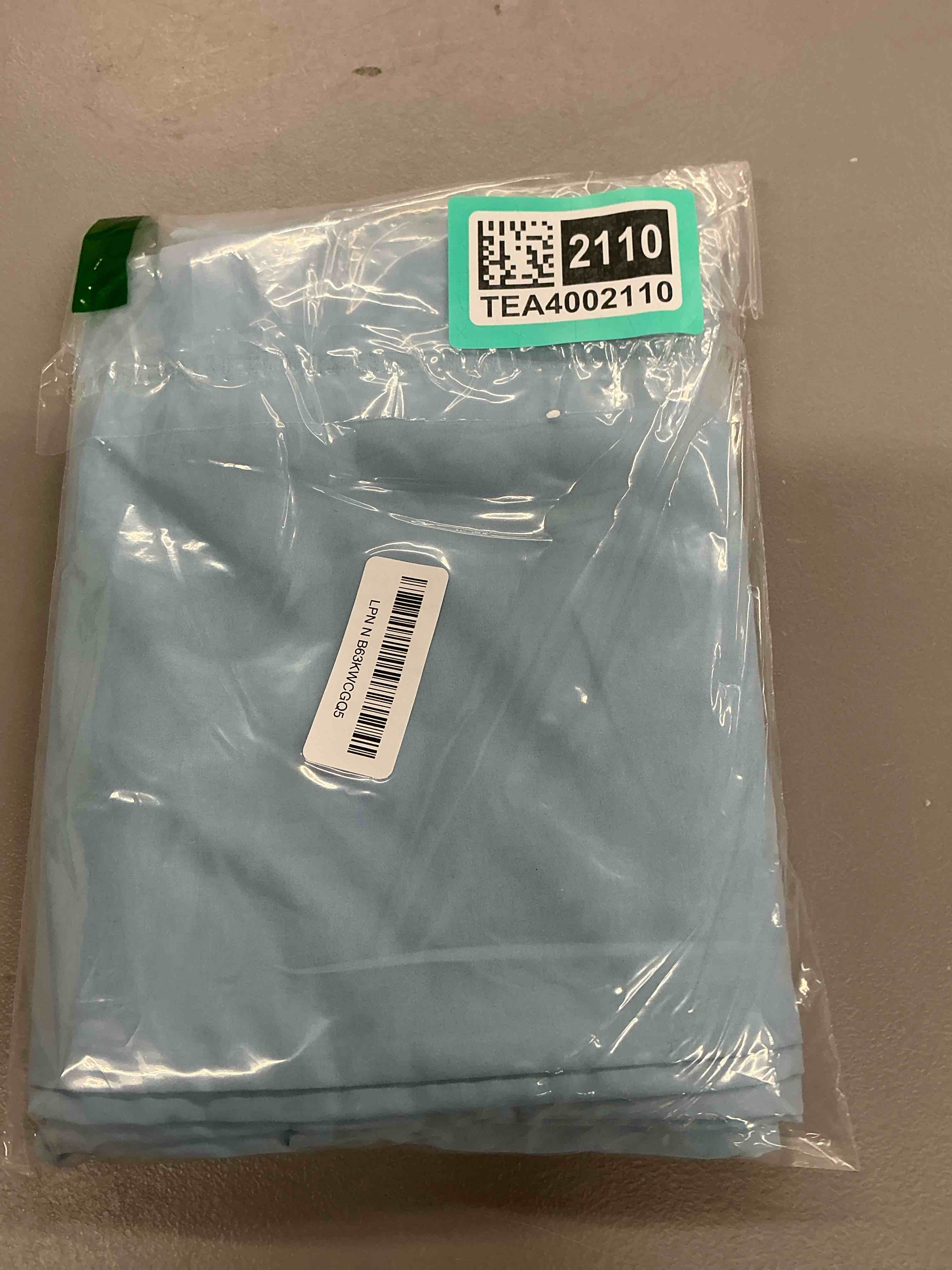 Condition photo showing Good Condition for king pillow cases set of 2 - ultra soft hotel quality pillowcase covers - comfy, cozy & wrinkle free - shrinkage, stain & fade resistant - machine washable pillow protectors - 2 piece set - light blue king 21 - baby blue 2