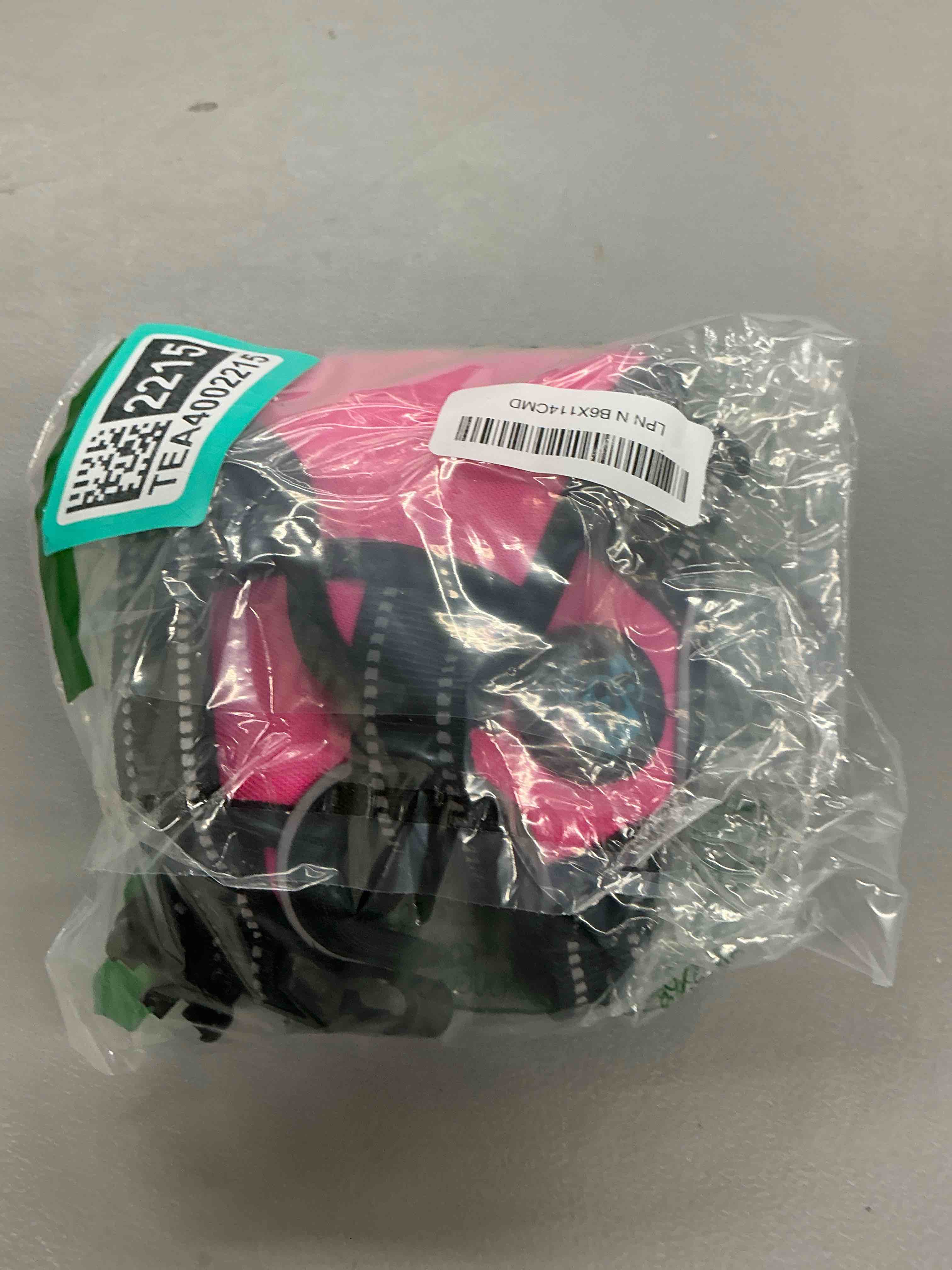 Condition photo showing Good Condition for phoepet no pull dog harness medium reflective front clip vest with handle,adjustable 2 metal rings 3 buckles,[easy to put on & take off](m, pink) medium pink