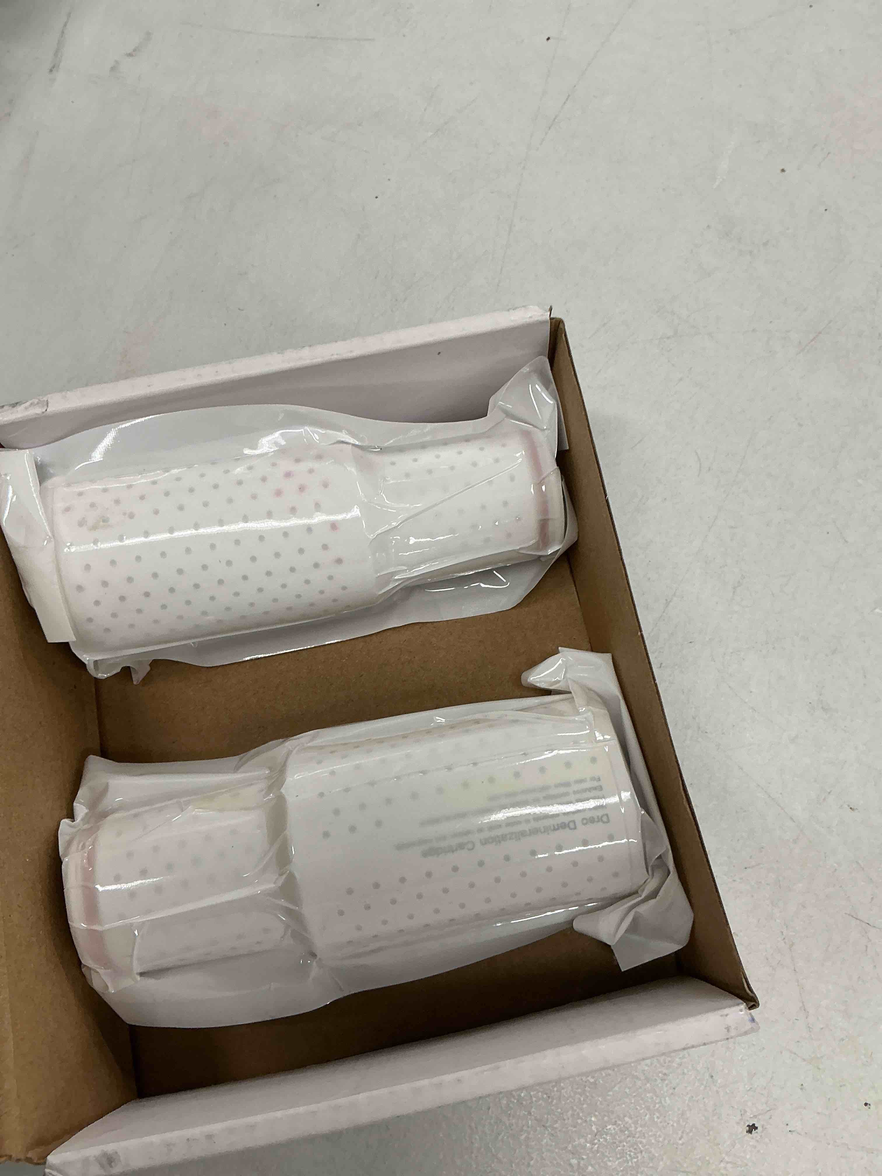 Condition photo showing Good Condition for dreo demineralization cartridge 2-pack for humidifiers, compatible with dreo humidifiers hm311/311s/524/524s, prevent mineral build-up, filter hard water, eliminate white dust