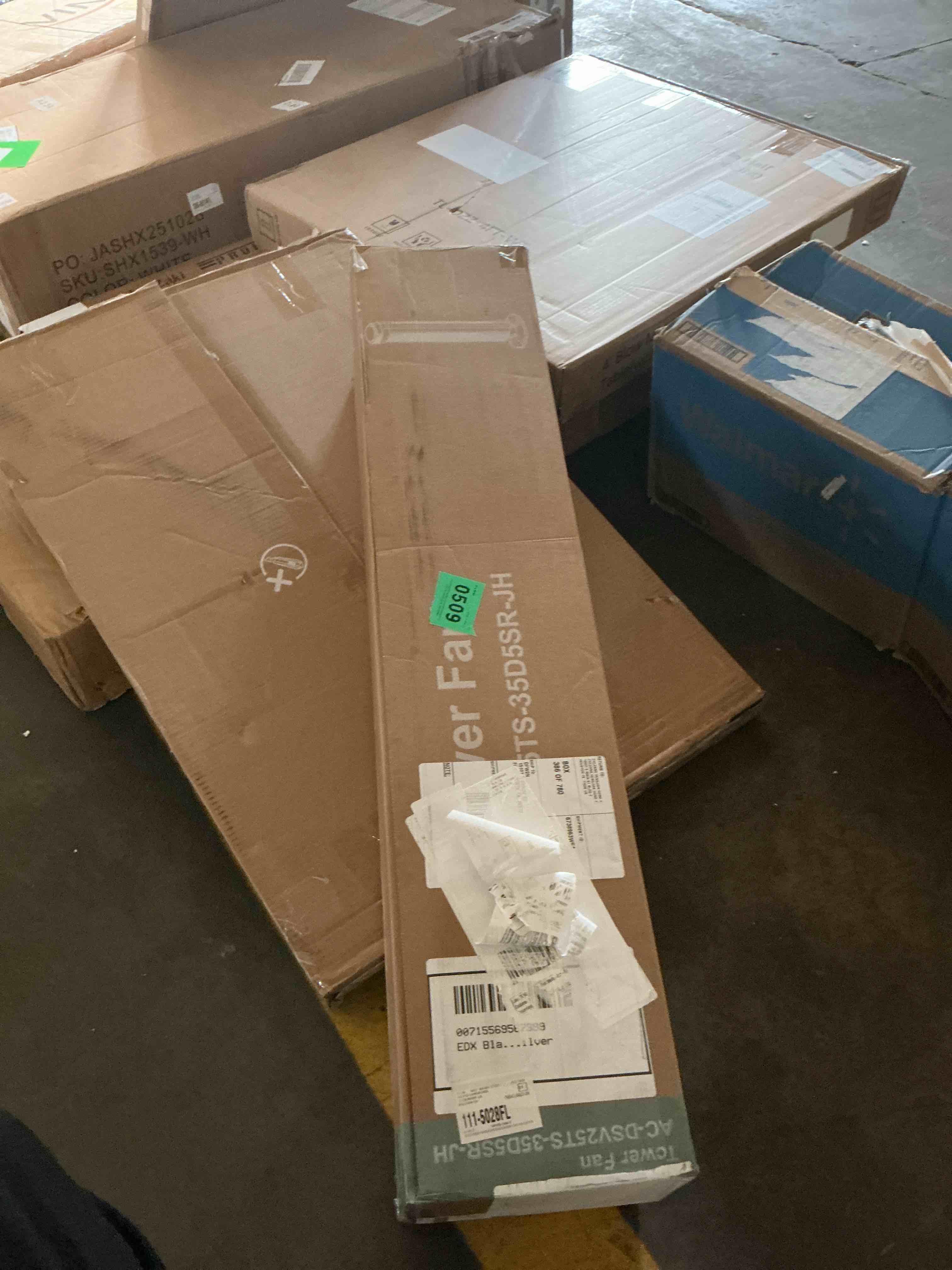 https://s3.amazonaws.com/lotting-images-prod/EmanualPiazza/TEA4007913_1777582012779.jpeg