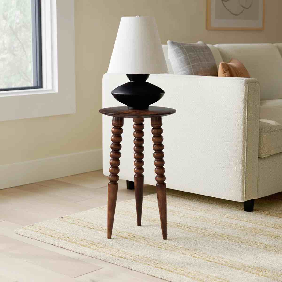 LESSING end table