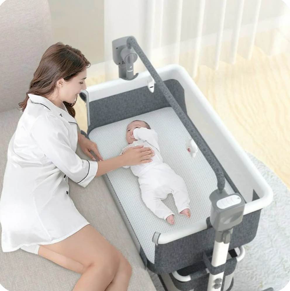 Baby Bassinet Newborn Bedside Sleeper Rocking Crib Folding Portable Travel Mini Crib Infant Cradle