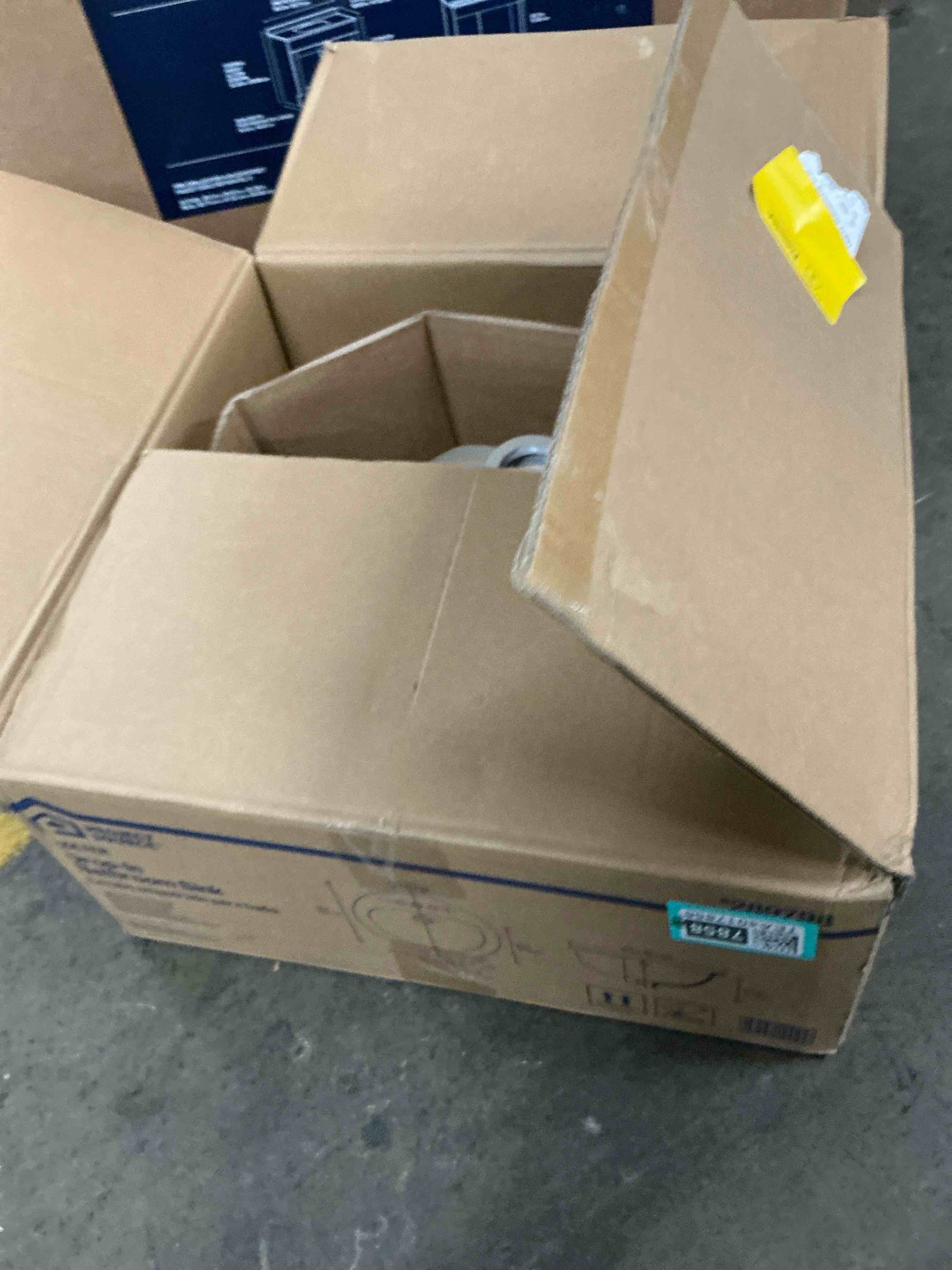 https://s3.amazonaws.com/lotting-images-prod/EmanualPiazza/TEA4017858_1775664510220.jpeg