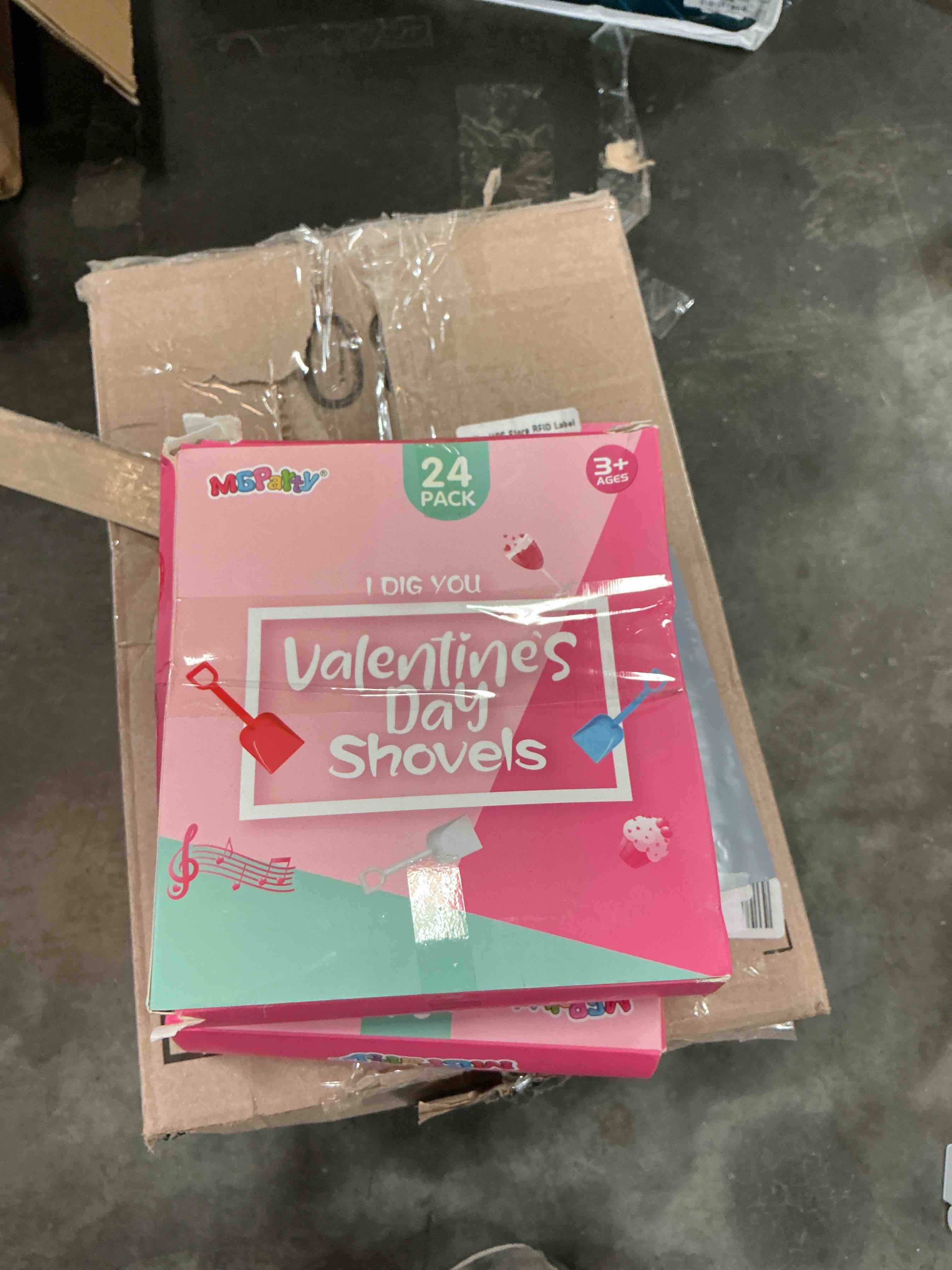 https://s3.amazonaws.com/lotting-images-prod/EmanualPiazza/TEA4017930_1776351188667.jpeg