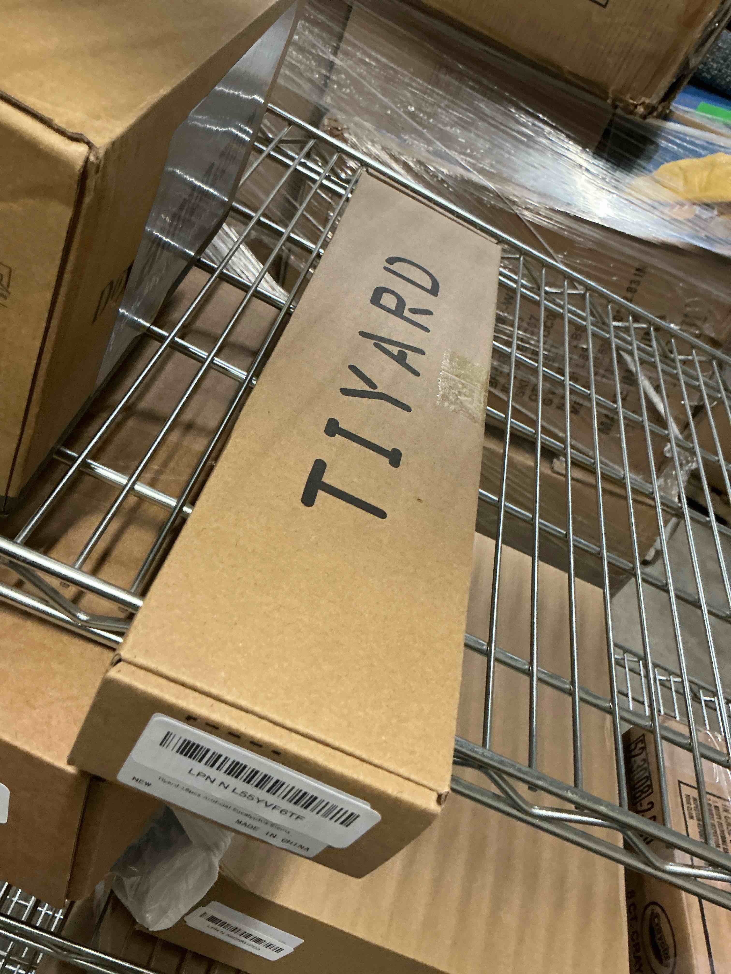 Condition photo showing Good Condition for 18pcs Eucalyptus Stems Artificial Eucalyptus Leaves Stems Artificial Fake Flowers for Home Office Flowers Bouquet Centerpiece Wedding Decoration Christmas Decor 2025 18 piezas