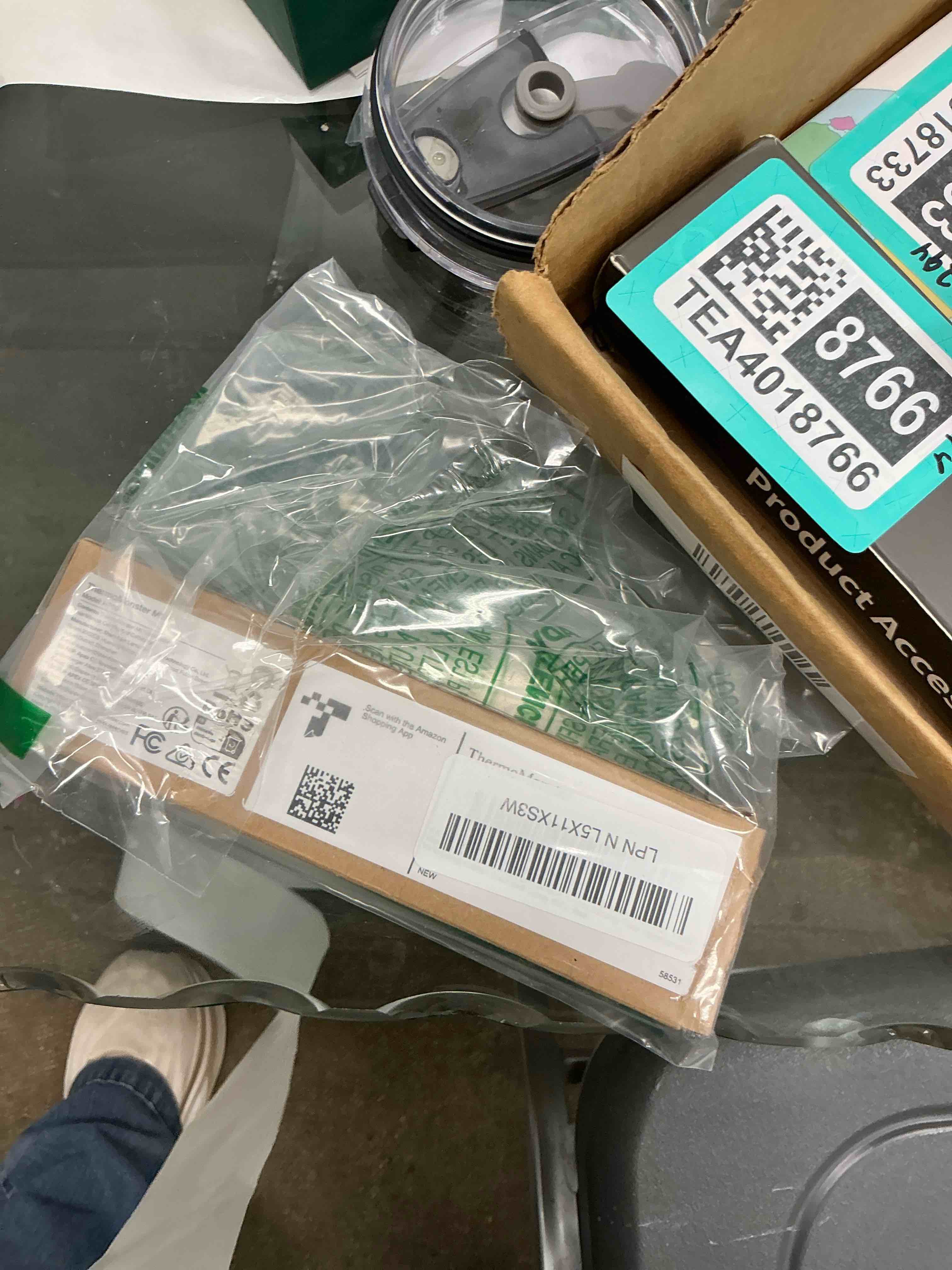 Condition photo showing Good Condition for 0.5 Sec Instant Read Meat Thermometer Digital with ±0.5? Precision, Food Thermometer for Cooking Kitchen Gadgets, Oven Grill Candy BBQ Essentials Accessories, Gifts for Him Dad Men Birthday, Red