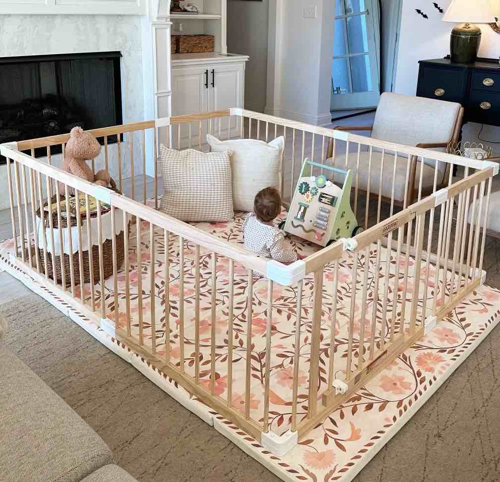 Condition photo showing New/Like New for HARPPA Baby Gate Playpen Baby Fence for Babies and Toddlers Baby Play Yards for Play Area 60x73x24 inch