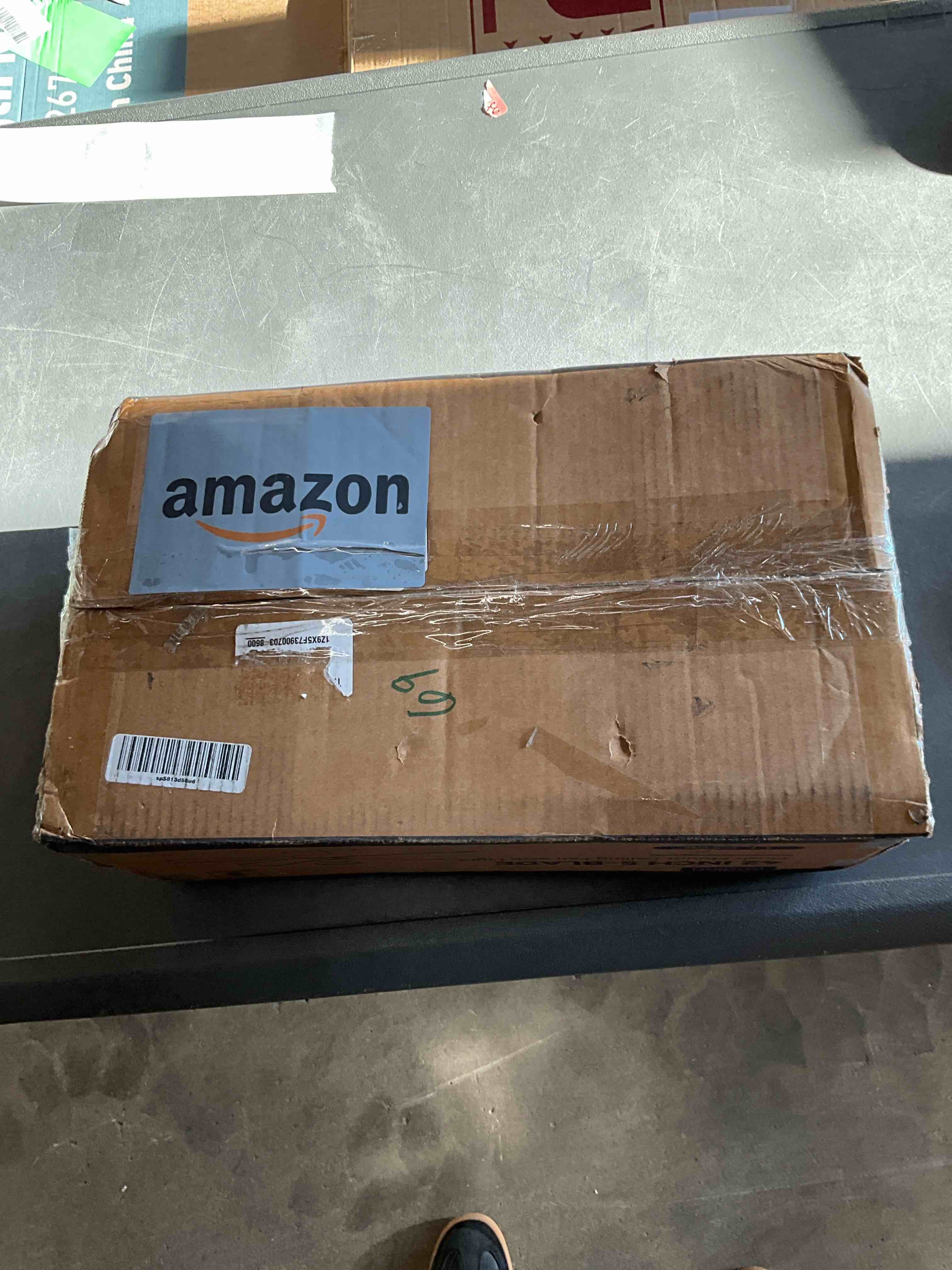 Condition photo showing Good Condition for addlon Ceiling Fans with Lights, 42 Inch Low Profile Ceiling Fan with Light and Remote Control, Flush Mount, Reversible, 3CCT, Dimmable, Quiet, Black Small Ceiling Fan for Bedroom Indoor/Outdoor Use 42 inch Black