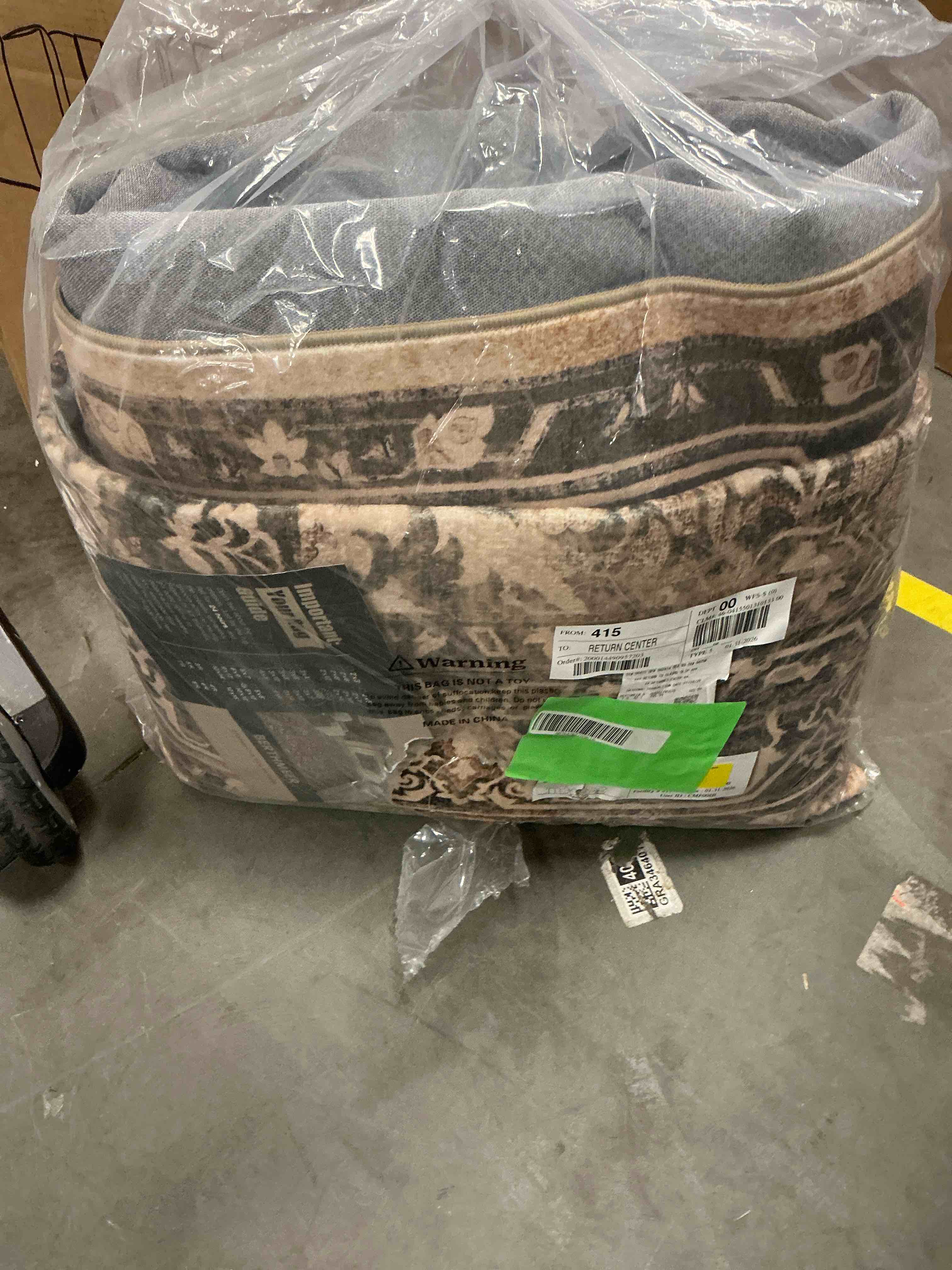 Condition photo showing Good Condition for BERTHMEER 8 x10  Area Rugs for Living Room Dining Room Bedroom Farmhouse Office Medallion Distressed Vintage Washable Traditional Non-slip Brown Carpets