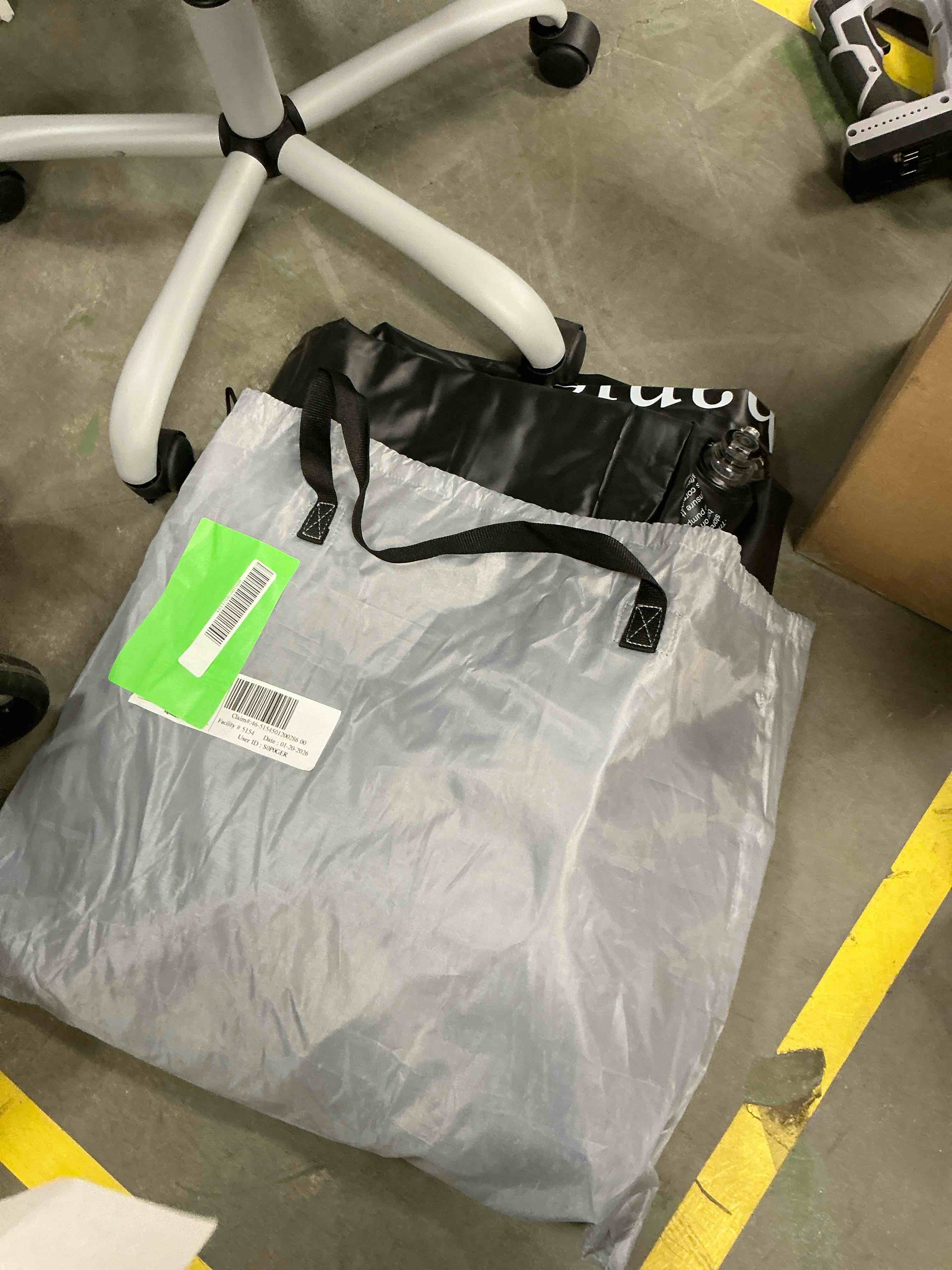 Condition photo showing Good Condition for Ophanie 18 Inch High Air Mattress Queen with Built in Pump  Elevated Quick Inflation/Deflation Inflatable Beds  High Durability Blow Up Mattresses for Camping  Indoor Colchon  Guests Air Bed  Black