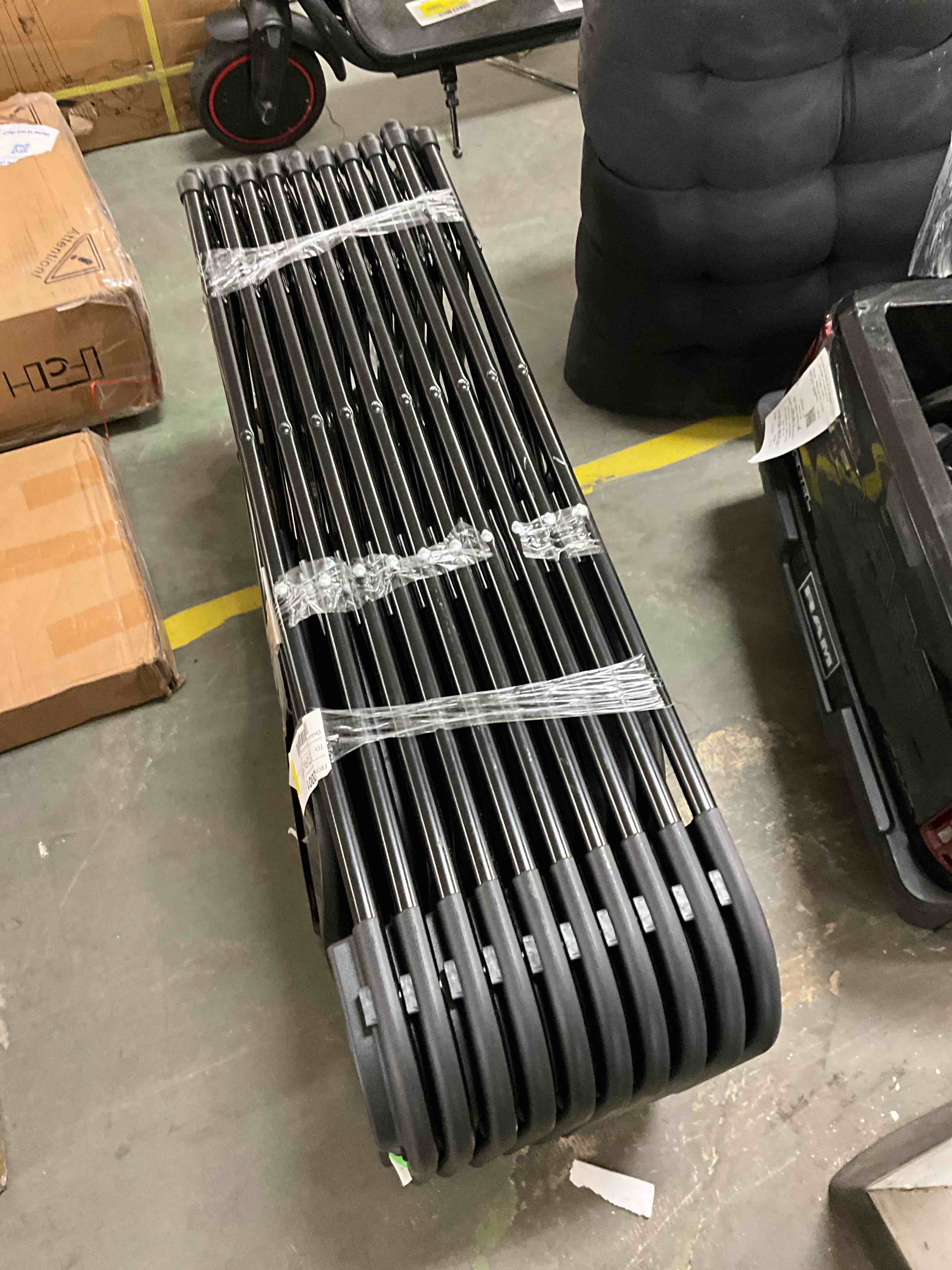 Condition photo showing Good Condition for edx 10-Pack Folding Chair, Indoor Portable, Stackable for Events, Offices, Weddings and Restaurants, Black