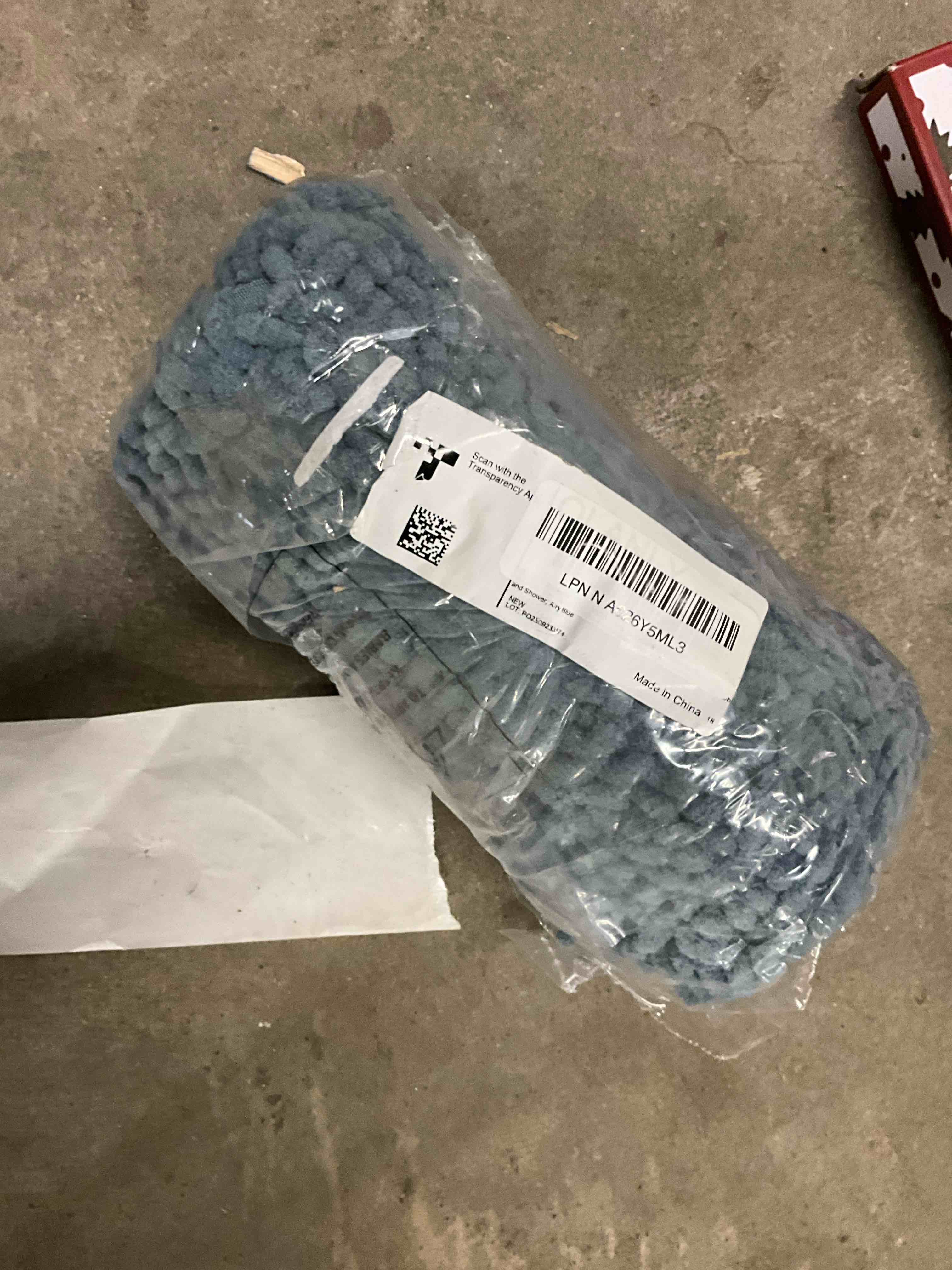 Condition photo showing Good Condition for OLANLY Bathroom Rugs 24x16, Extra Soft Absorbent Chenille Bath Rugs, Rubber Backing Quick Dry, Machine Washable Bath Mats for Bathroom Floor, Tub and Shower, Home Decor Accessories, Airy Blue 24" x 16" Airy Blue