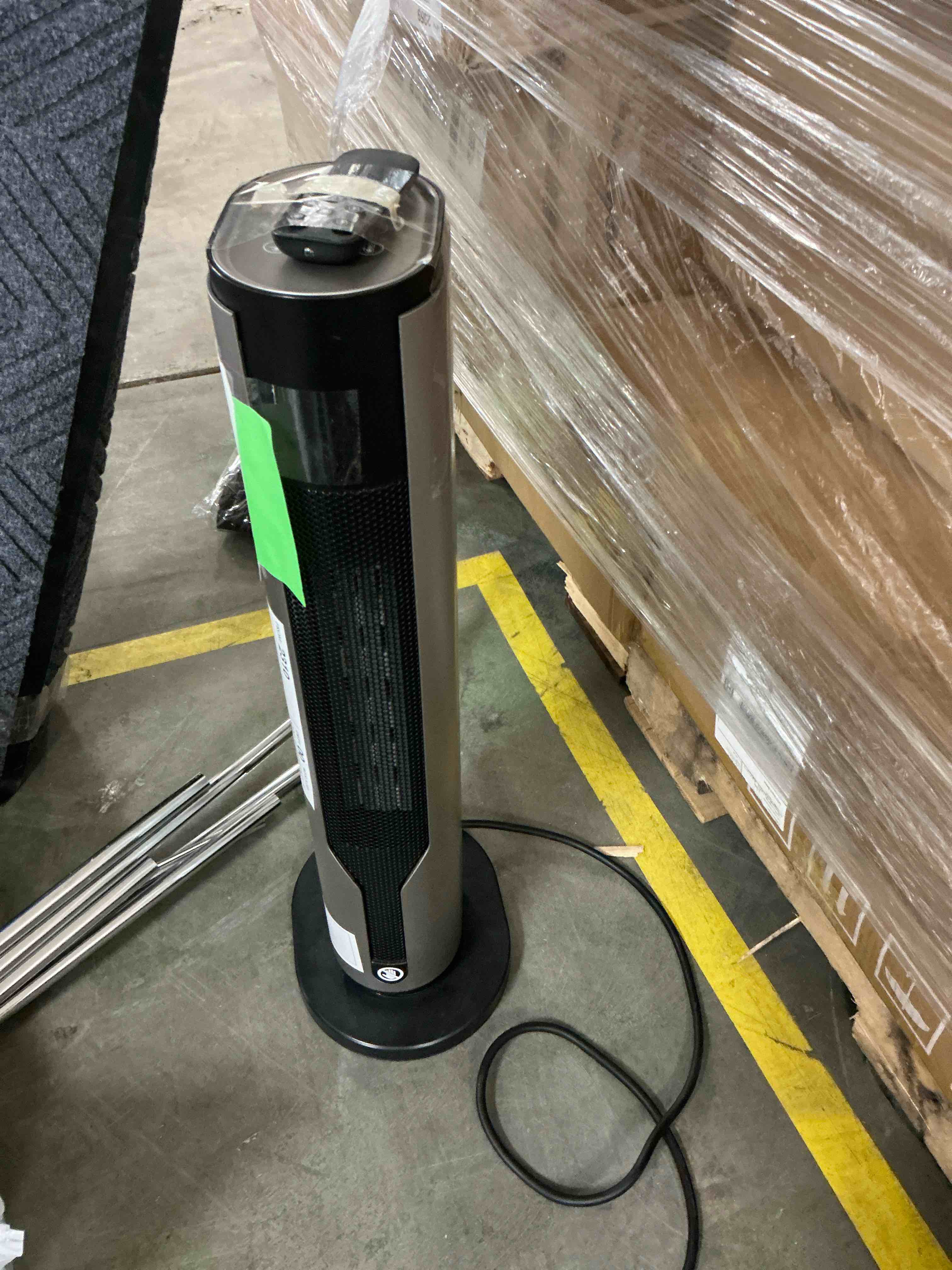 Condition photo showing Good Condition for ATUPEN Space Heater, 1500W PTC Electric Heater with Thermostat, 70° Oscillation Timer for Indoor Bedroom