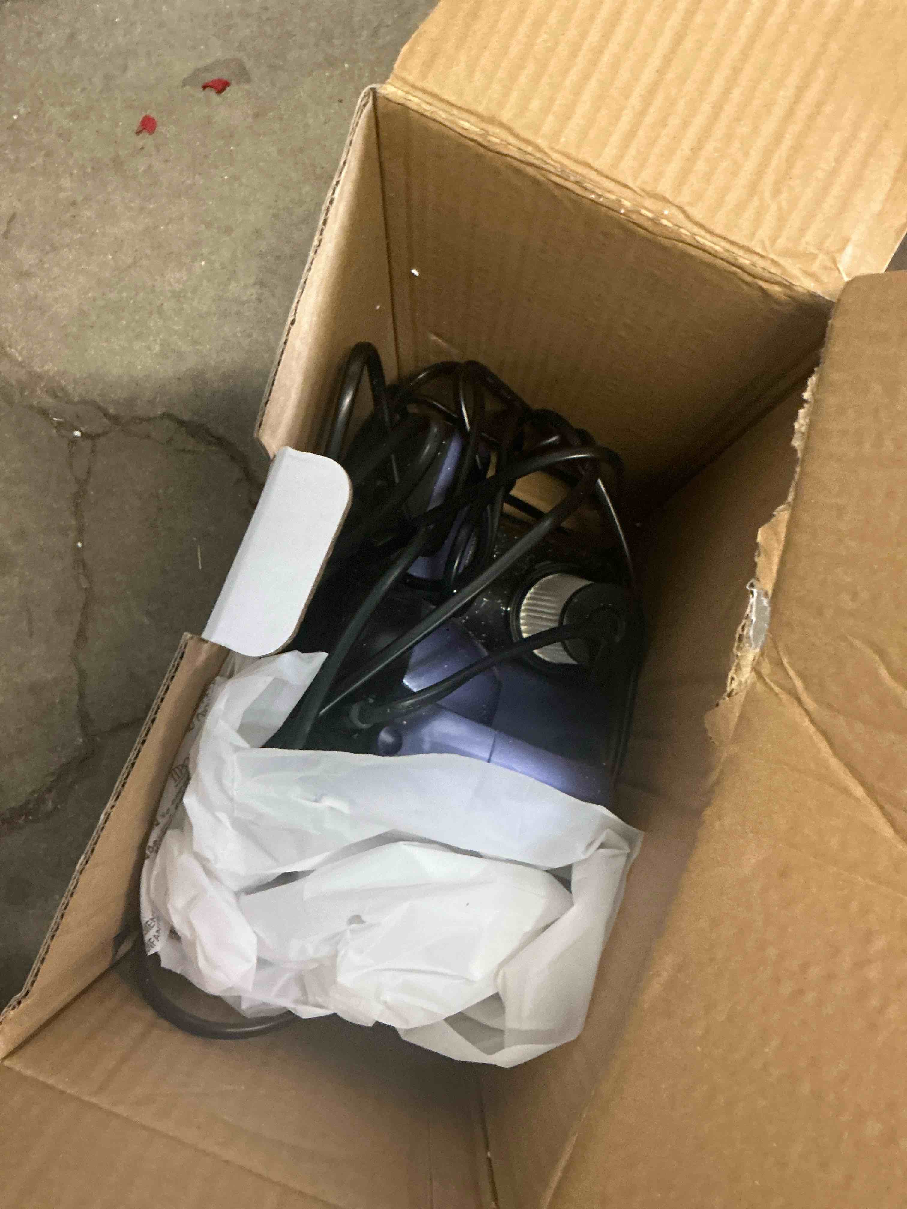 Condition photo showing Good Condition for Mattress Vacuum Cleaner, 16kPa Bed Vacuum Cleaner with 253.7nm UV-C Light, Ultrasonic & 140? Heating, Dual Cup & Widen Suction Port Handheld Vacuums for Bed, Sofa, Couch, Crib (500W, Corded) Bluish Purple