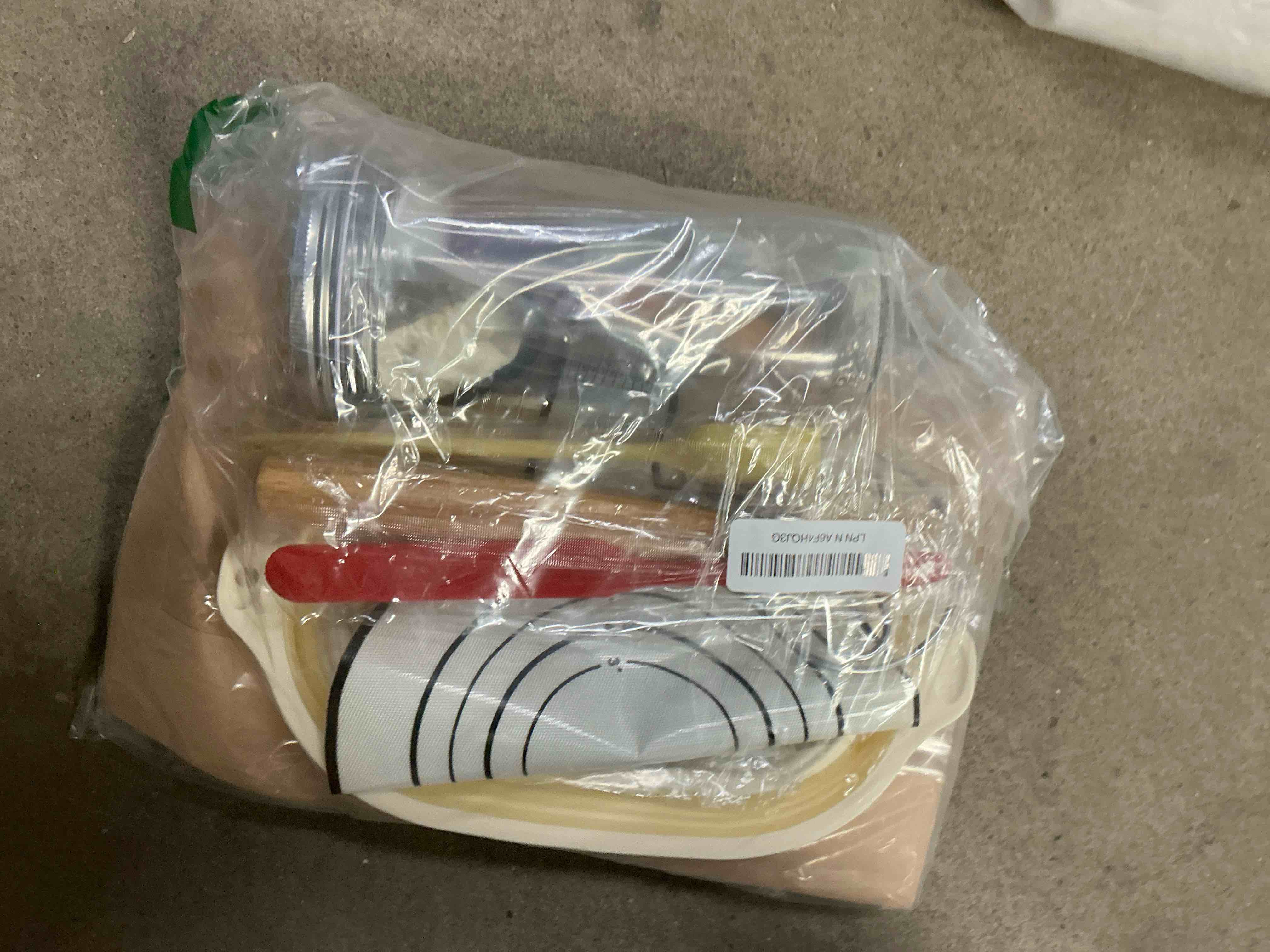 Condition photo showing Good Condition for 24 PCS Sourdough Starter Kit w/ 34oz Sourdough Starter Jar, Sourdough Bread Baking Supplies 9" Round & 10" Oval Silicone Banneton Bread Proofing Baskets & Baking Tools Set, Ideal Gift for Baking Gift