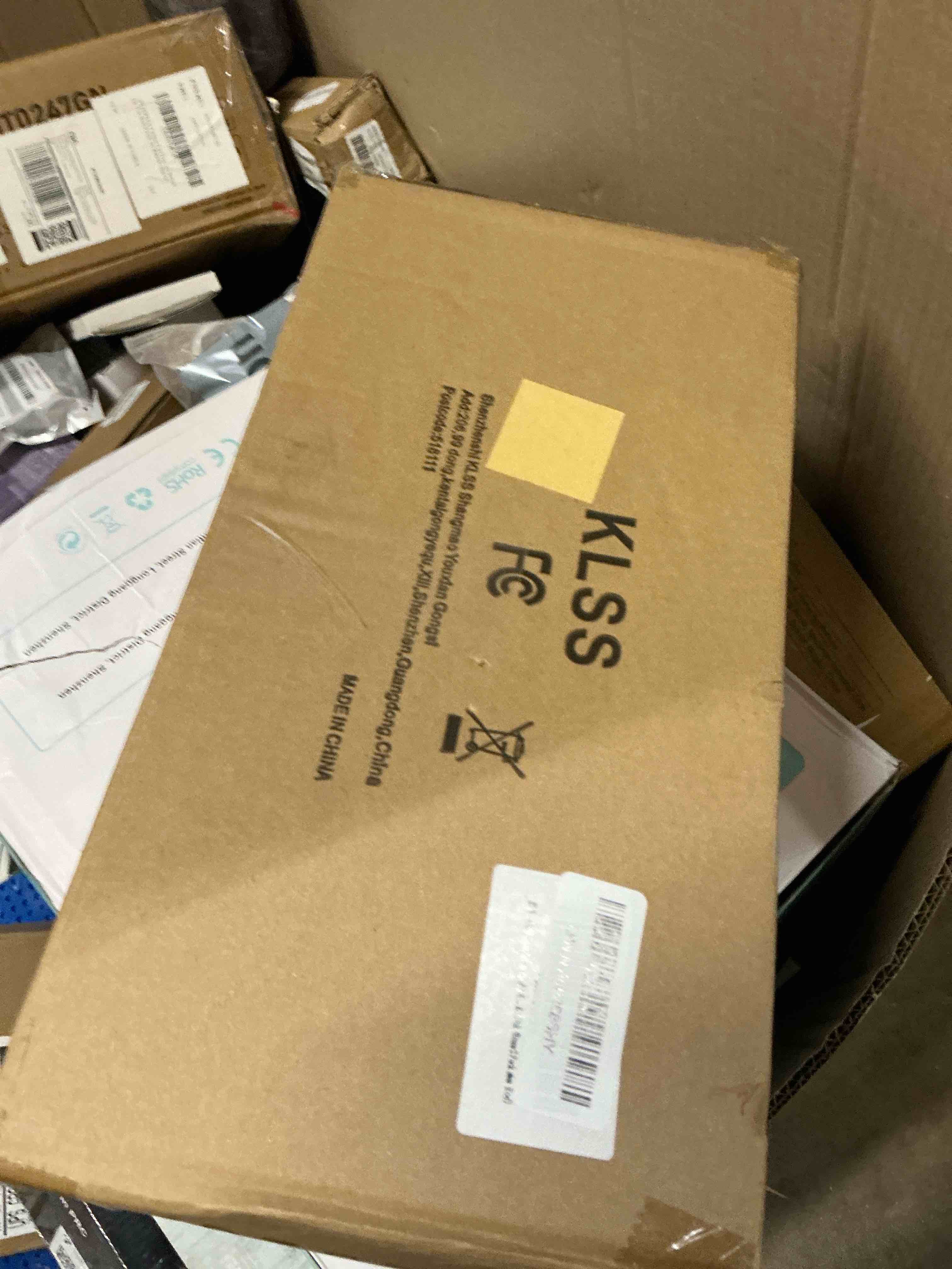 Condition photo showing New/Like New for Brass Pendant Lights Kitchen Island,Modern Farmhouse Clear Glass Pendant Light,Gold Light Fixture Kitchen Pendant Mini Hanging Light Fixture for Sink (Brass 2 Pack stem Rod)