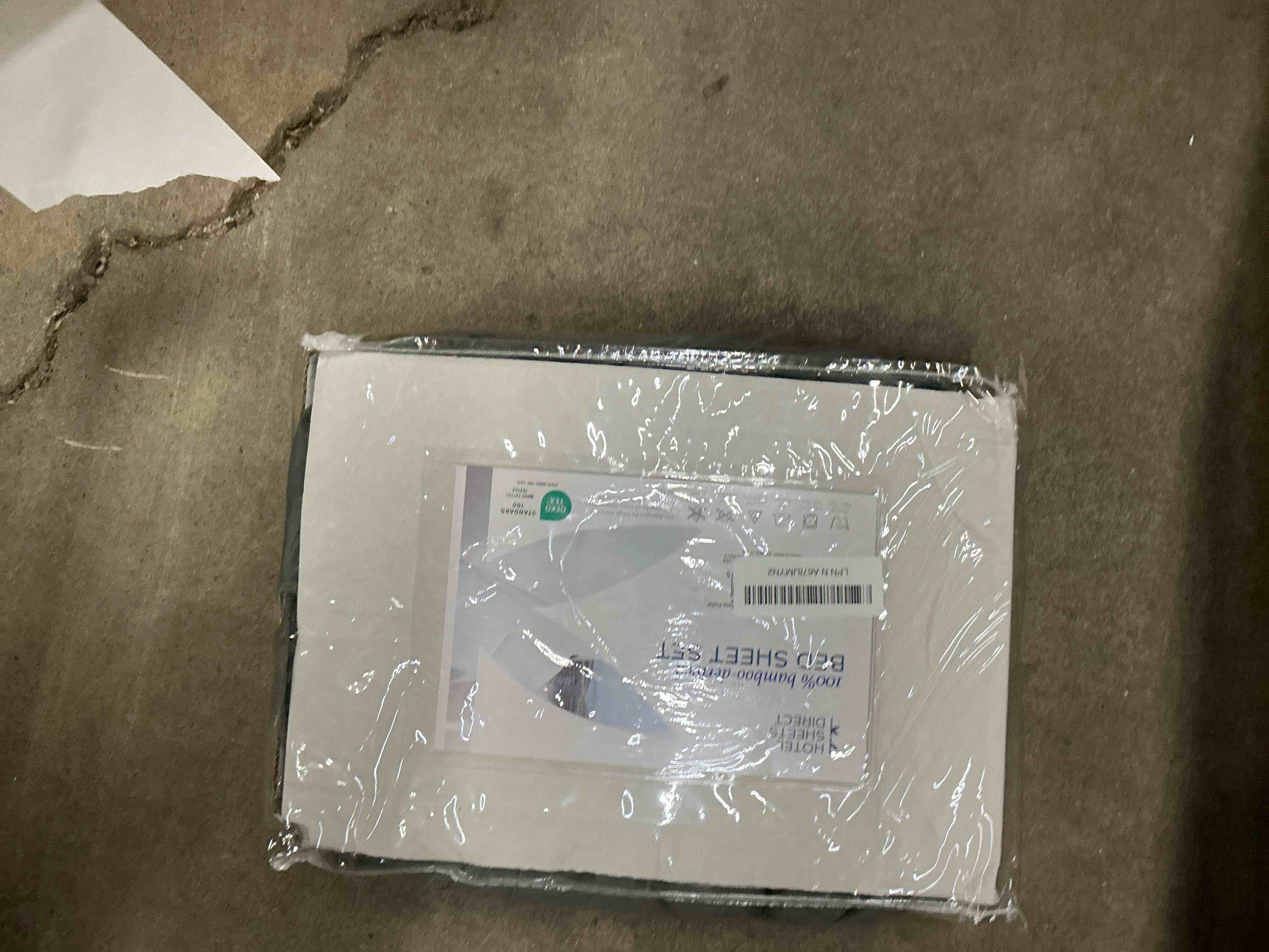 Condition photo showing Good Condition for Hotel Sheets Direct 4 Piece Bed Sheet Set Queen Size, 100% Viscose Derived from Bamboo Sheets Set with 2 Pillowcases, Cooling & Breathable Luxury Bedding, Moisture-Wicking & Silky Soft, Light Gray 02 - Light Gray Queen