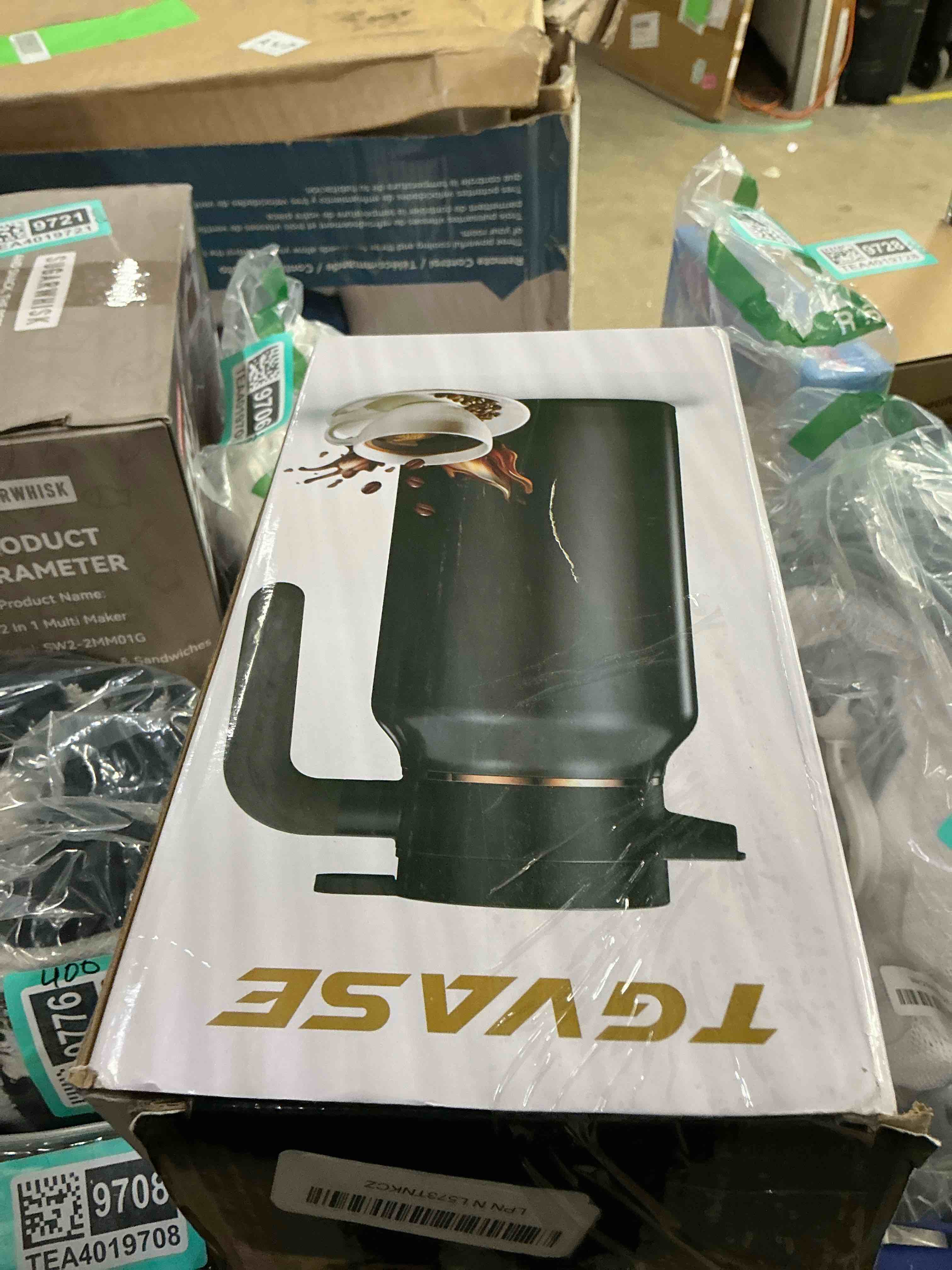 Condition photo showing Good Condition for Thermal Coffee Carafe 70 oz - 36 Hour Hot Stainless Steel Carafes for Hot Liquids-Insulated Coffee Carafes For Keeping Hot/Cold Coffee, Tea, Water,Milk, Creamer Dispenser for Coffee Bar(Black) 71 Ounces Black