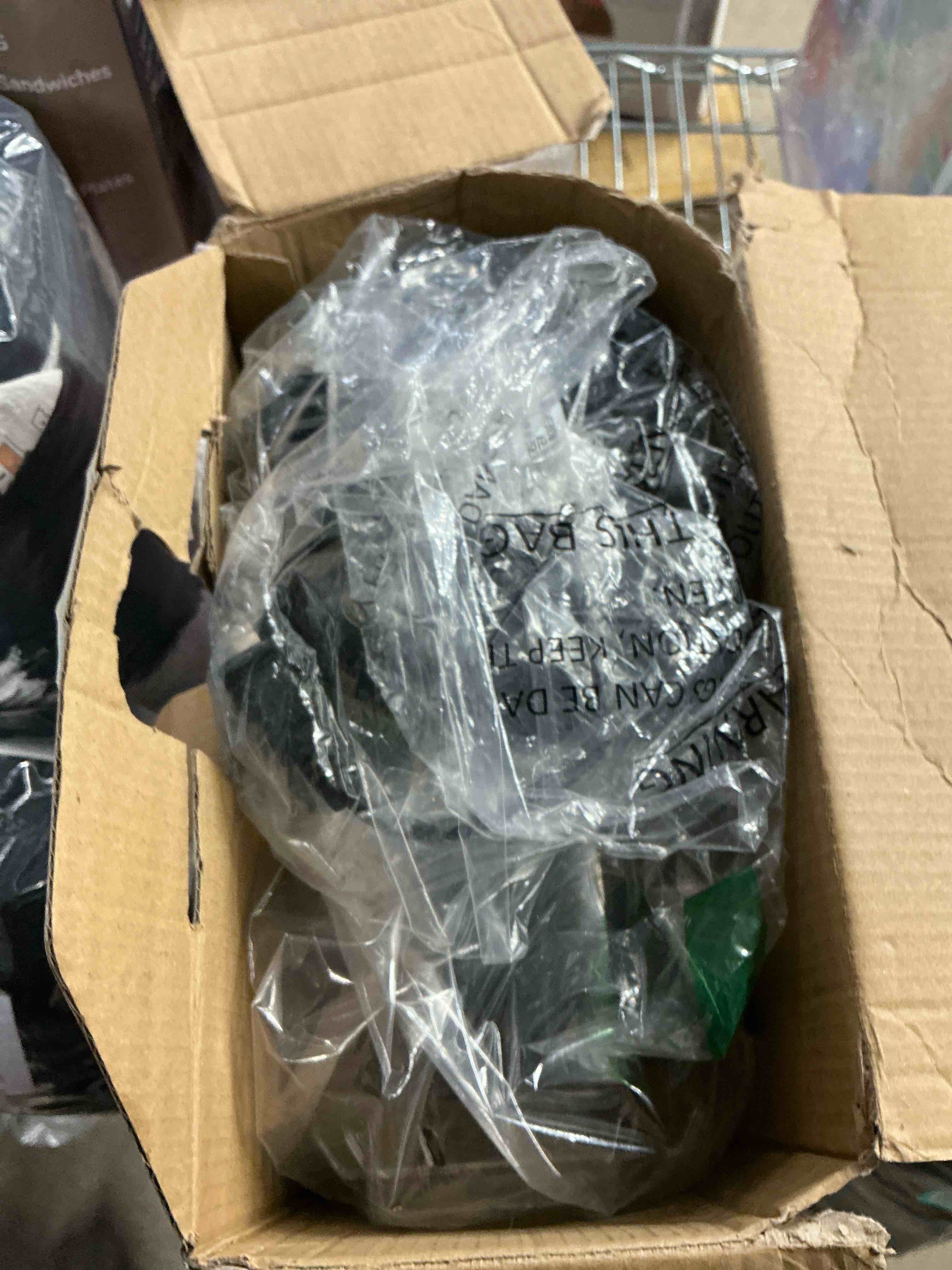 Condition photo showing Good Condition for Dash Fresh Pop Popcorn Maker - Oil-Free, Air Popcorn Popper - With Measuring Cup & Recipe Guide - Perfect for Movie Nights - 16 Cups, Aqua Aqua 16 cups