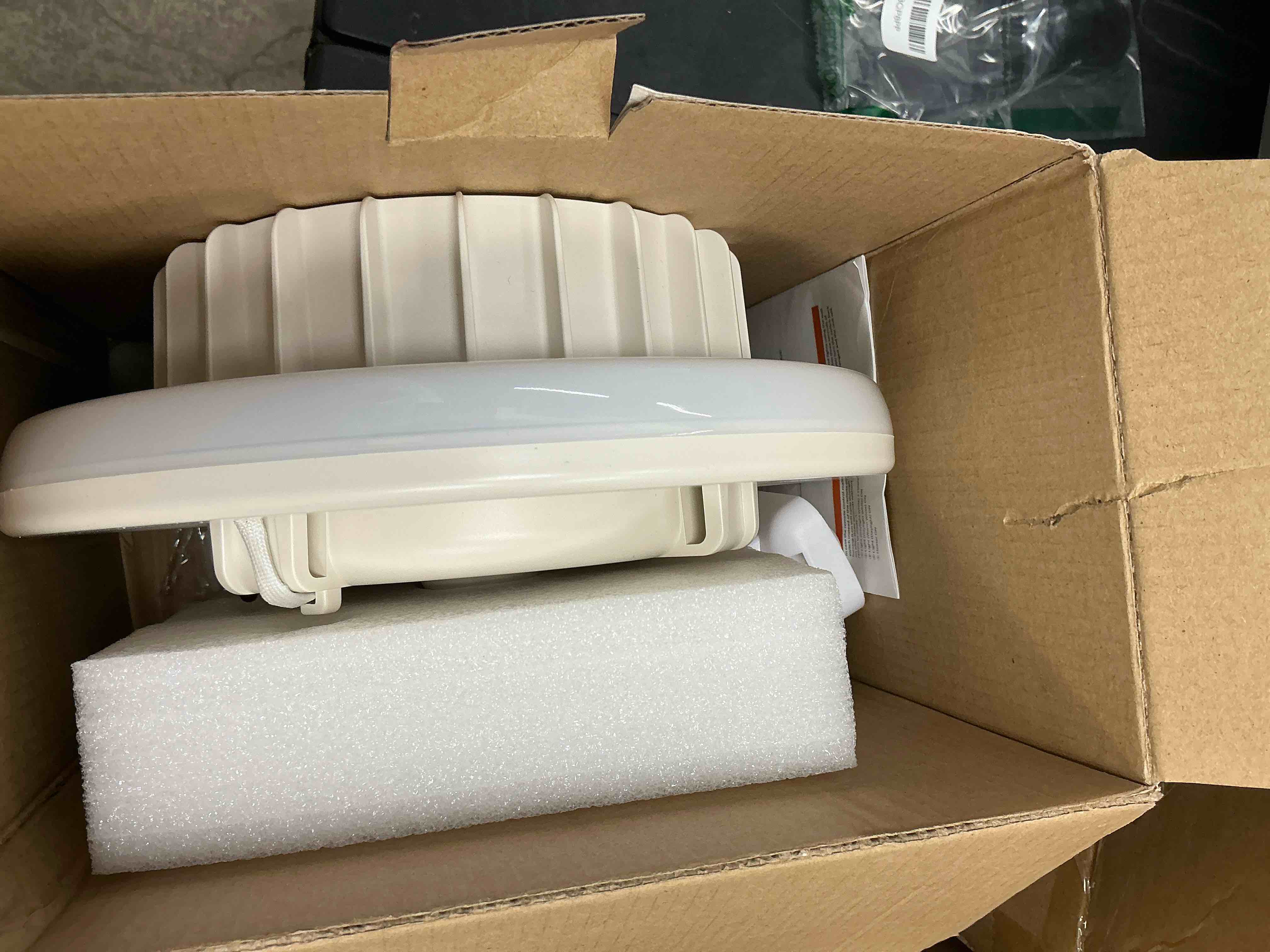 Condition photo showing Good Condition for Heating Fan Light 3 in 1 Space Heater,720W Portable Electric PTC Ceramic Heaters,E26 LED Light with 2500lm,3 Modes,300°Oscillation,4H Timer,Remote Control, Overheat Protection, Stepless Color 720w(Small )