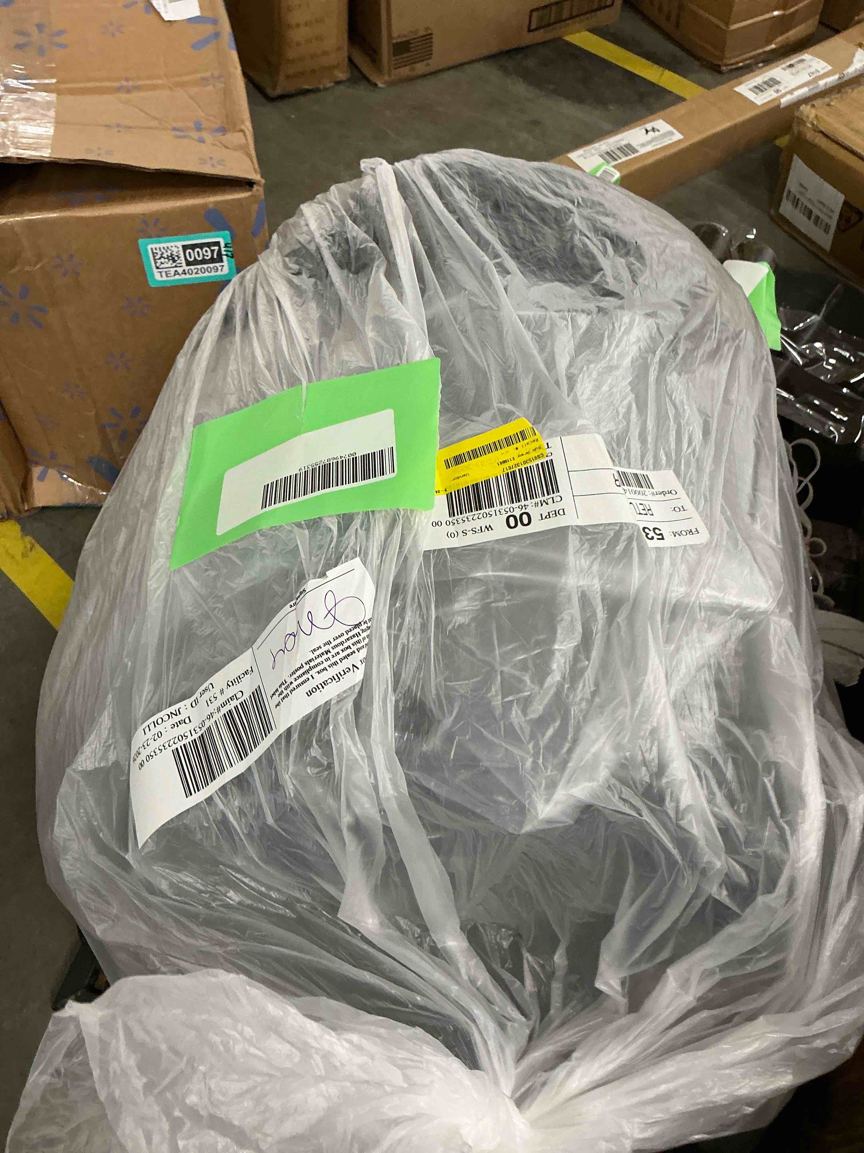 Condition photo showing Good Condition for Sonive 8×10 Feet Fluffy Shaggy Area Rug, Washable Rug Modern Soft Large Neutral Non-Slip for Bedroom Dining Living Room, Dark Grey