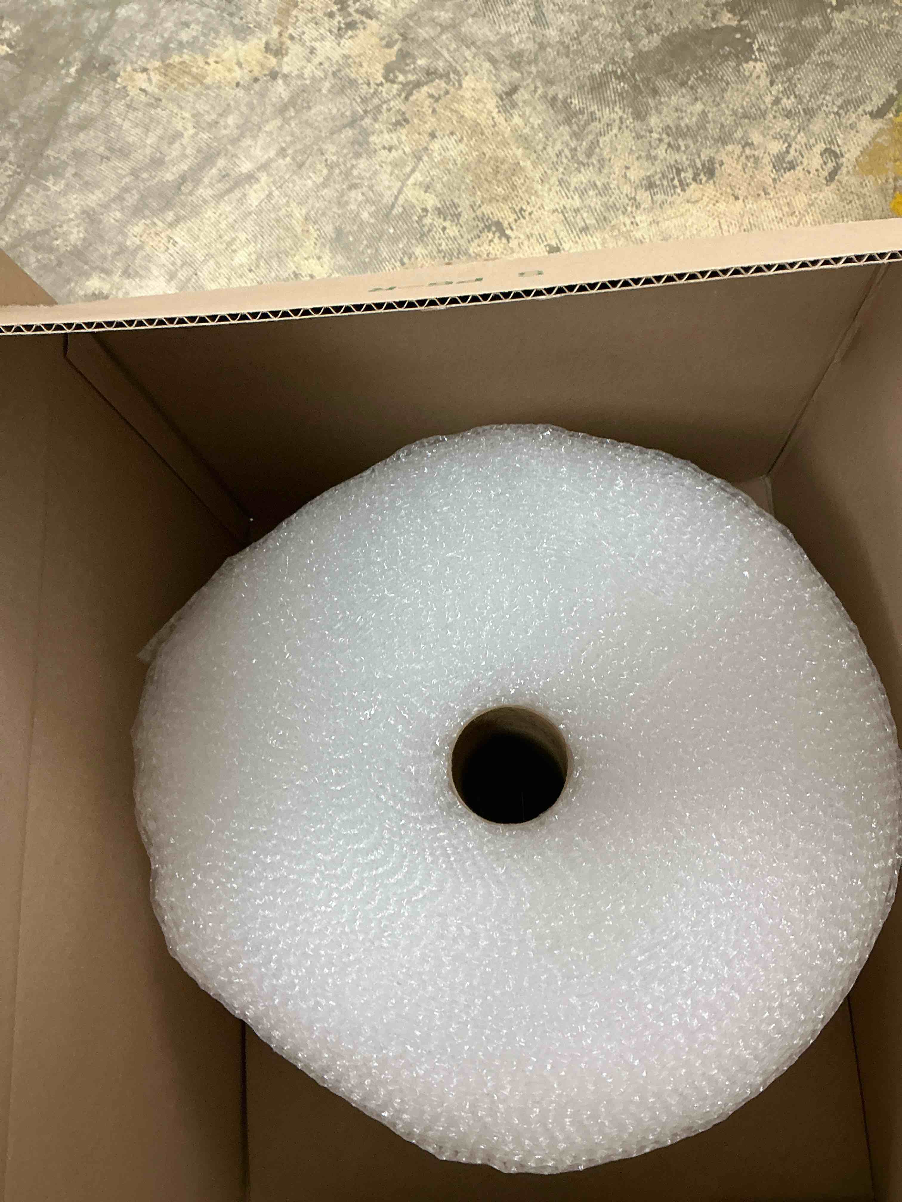 Condition photo showing New/Like New for amazon basics bubble wrap for moving, packing, shipping and storage, perforated protective cushioning for fragile items, 12-inch x 175-ft long roll, small 3/16", clear