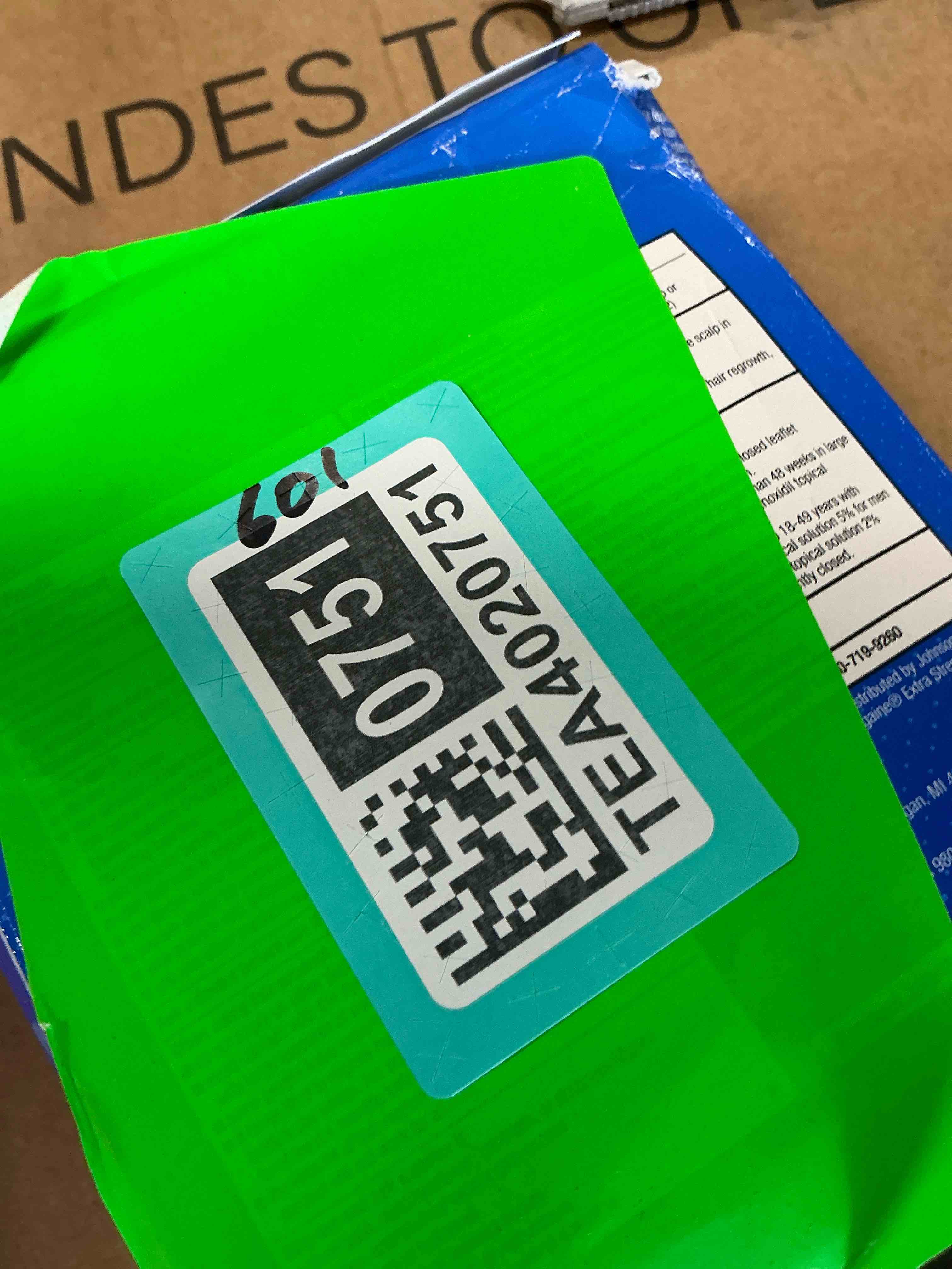 Condition photo showing New/Like New for kirkland signature - 5% minoxidil for men hair regrowth treatment topical solution - 6 month supply