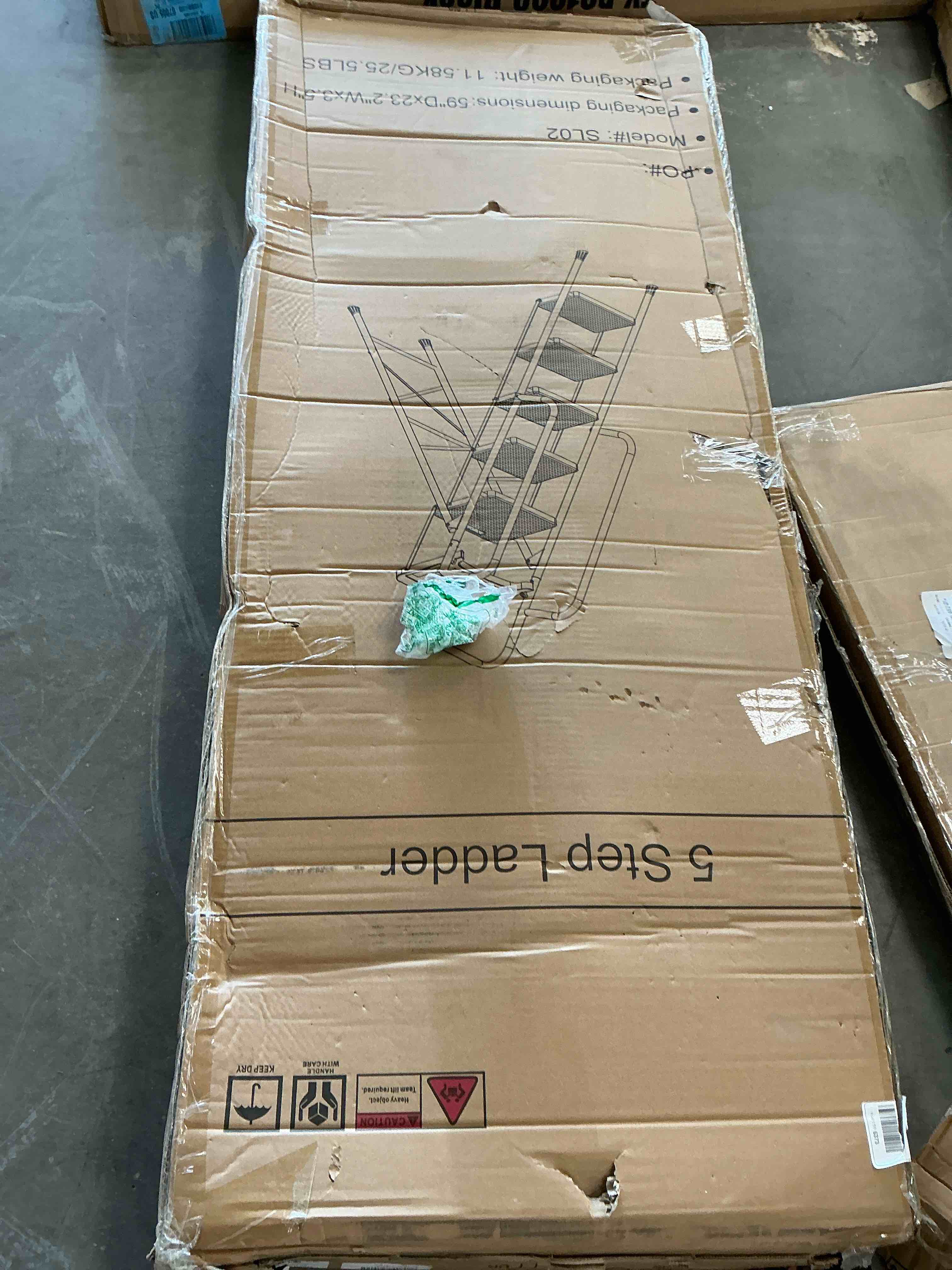 Condition photo showing Good Condition for mr ironstone 5 step ladder for adults, 800lbs heavy duty steel folding ladder with tool tray, upgraded non-slip handrails and anti-slip pedal for home office garage, black