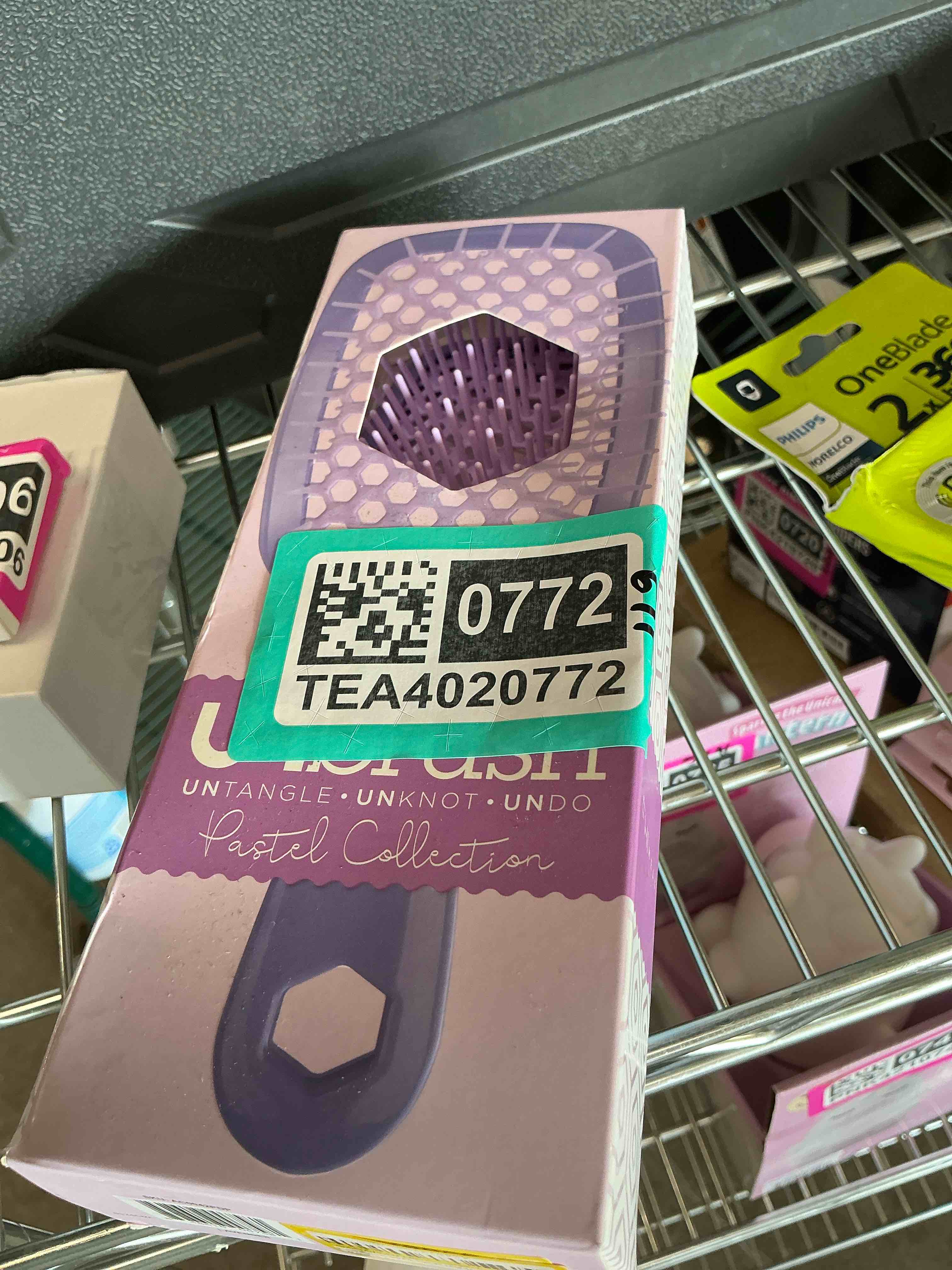 Condition photo showing New/Like New for fhi heat unbrush detangling brush for pain-free brushing on all wet or dry hair types — durable duoflex anti-static bristles, lightweight handle, vented hair brush