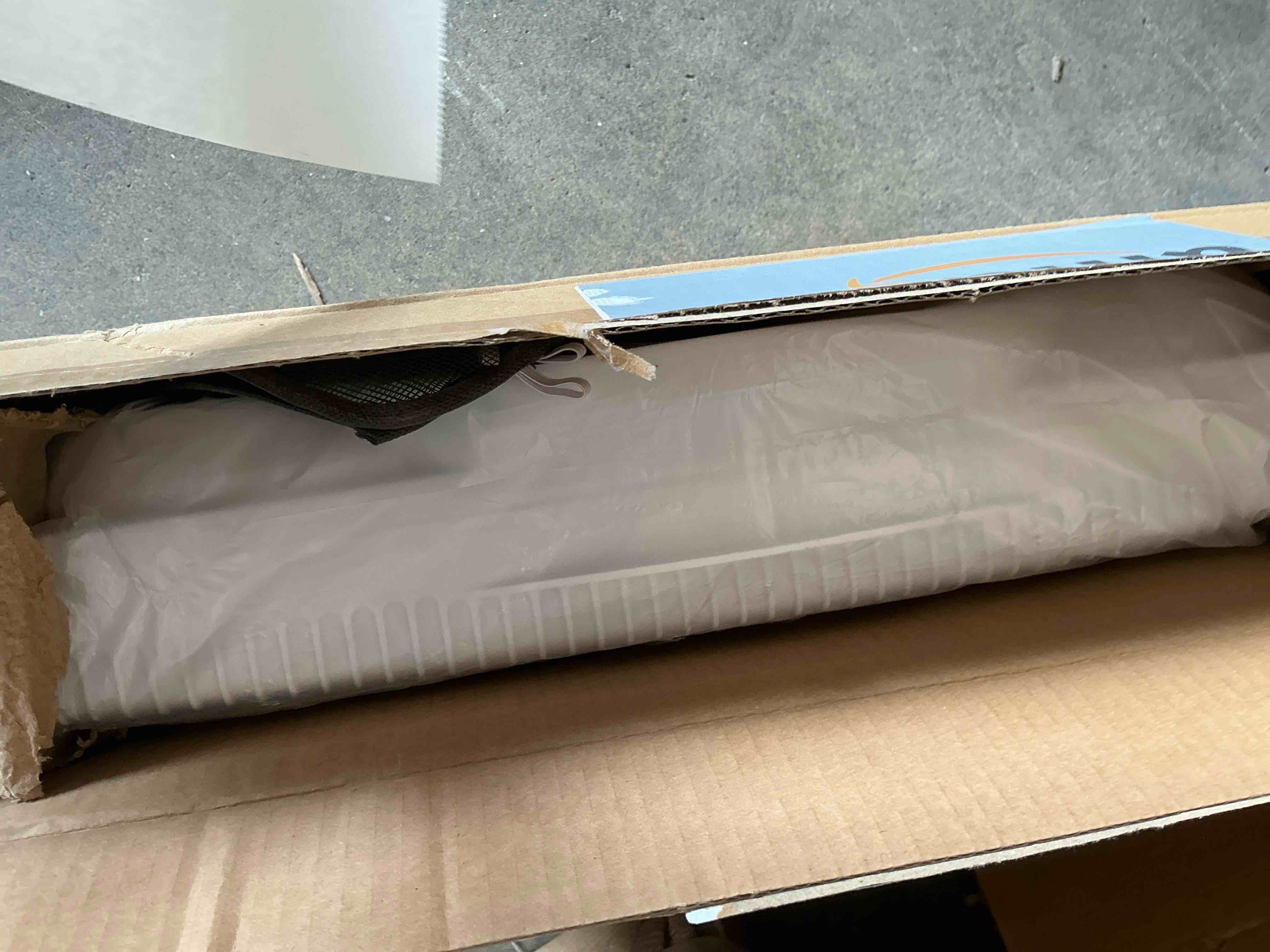 Condition photo showing New/Like New for shinic 9" twin window fan with reversible airflow, removable cover and bug screen, remote control, 3 functions-3 speeds, width adjustable (23.5" to 37"), bathroom kitchen window fan etl certified window fan with cover and bug screen white