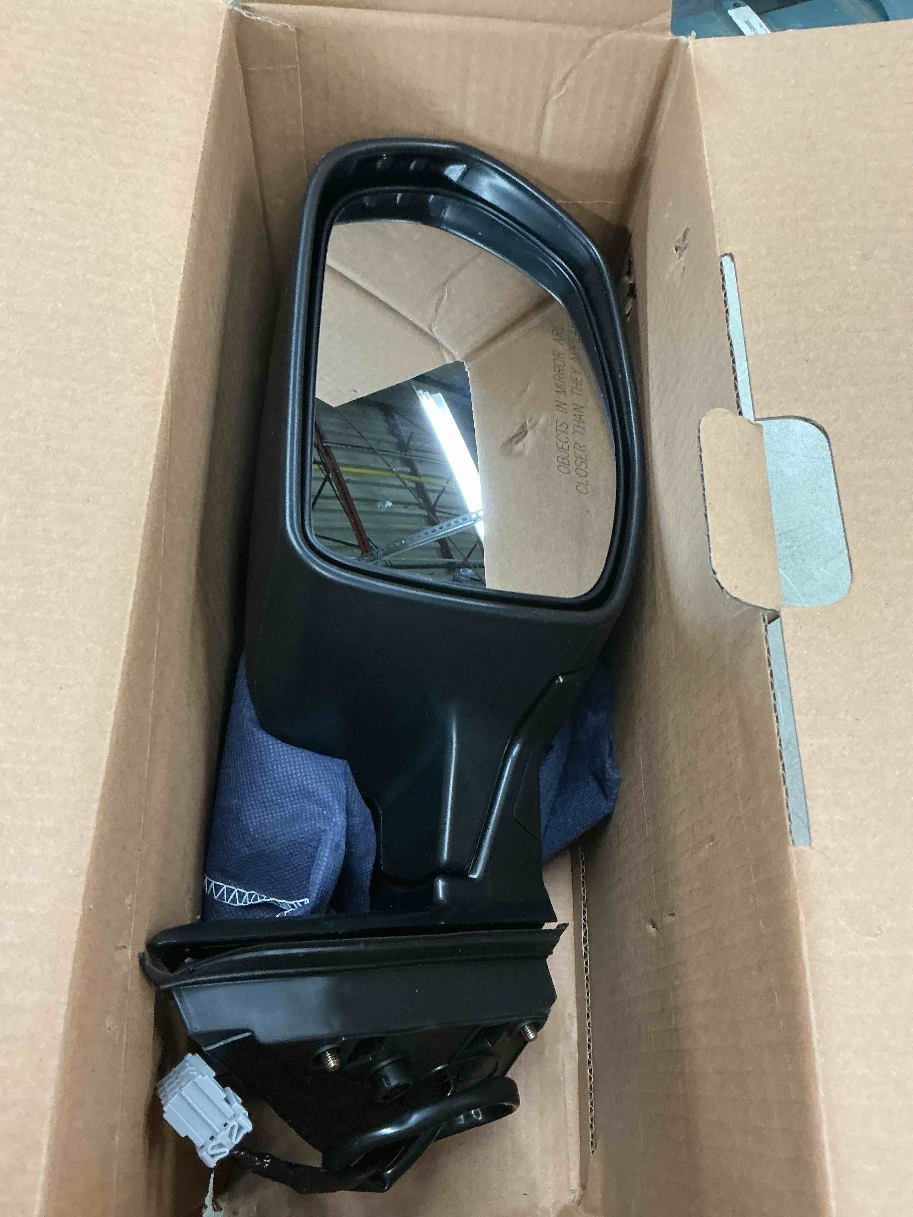 Condition photo showing Good Condition for Dependable Direct Right Passenger Side Textured Side View Mirror Compatible with 2007-2011 Honda CR-V - Parts Link # HO1321226 OEM # 76200SWAA01