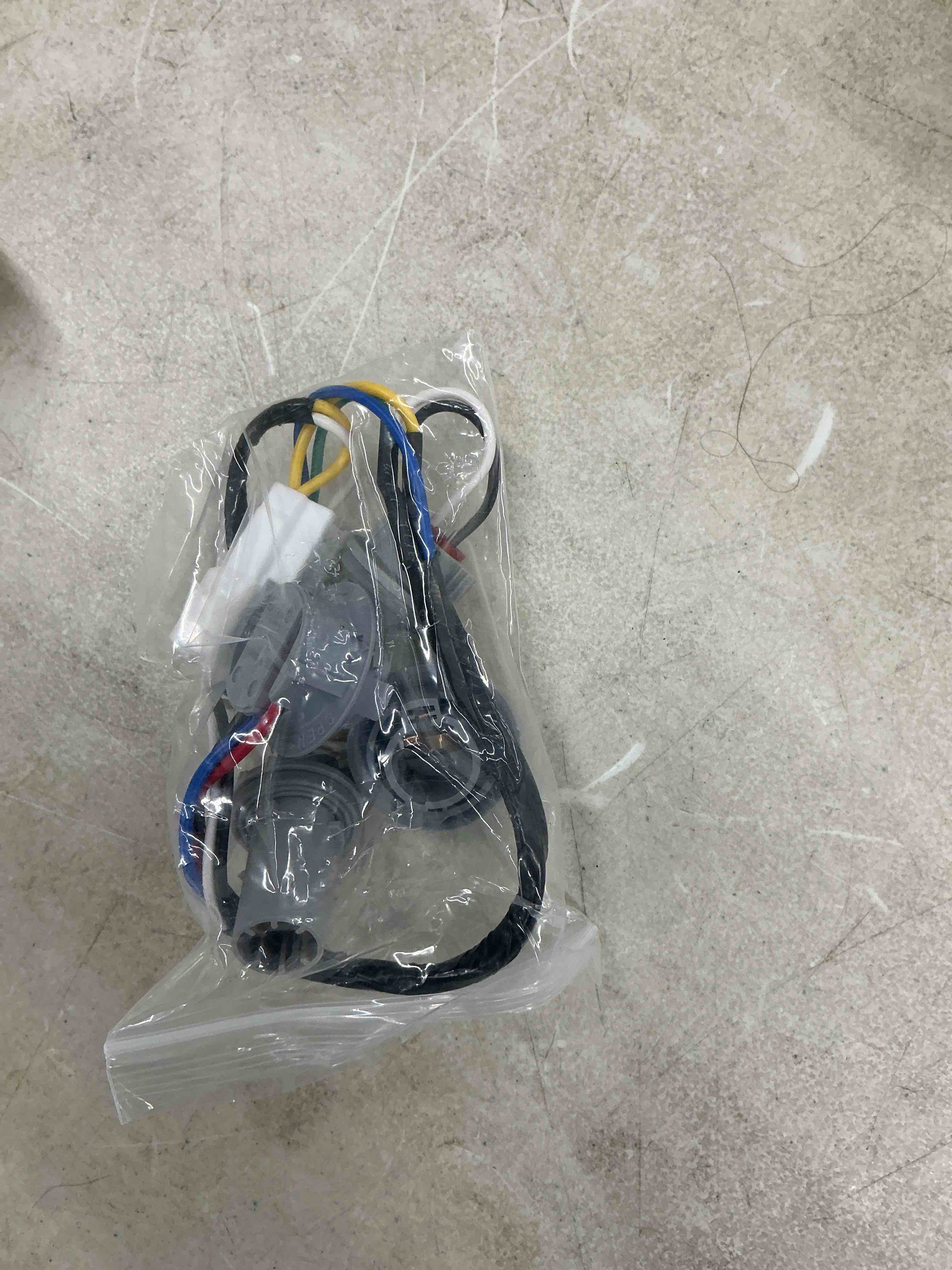 Condition photo showing Good Condition for XQSMWF Rear Tail Light Lamp Socket and Harness Compatible with Hyundai Sonata Sedan 2.0L 2.4L 2011 2012 2013 2014 Part Number 92450-3Q000 924503Q000 92450 3Q000